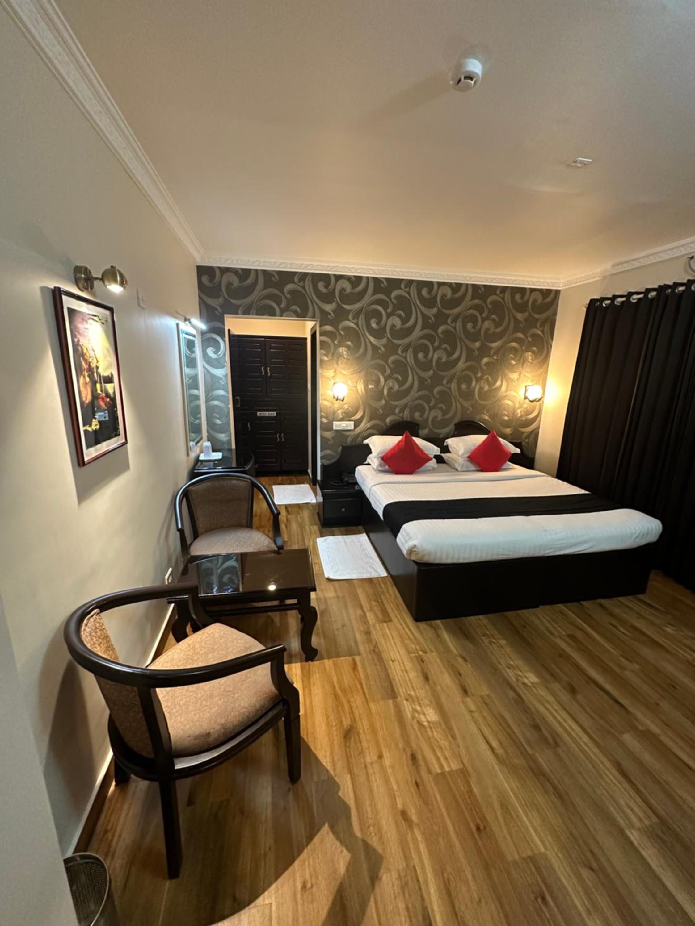 Deluxe Suite