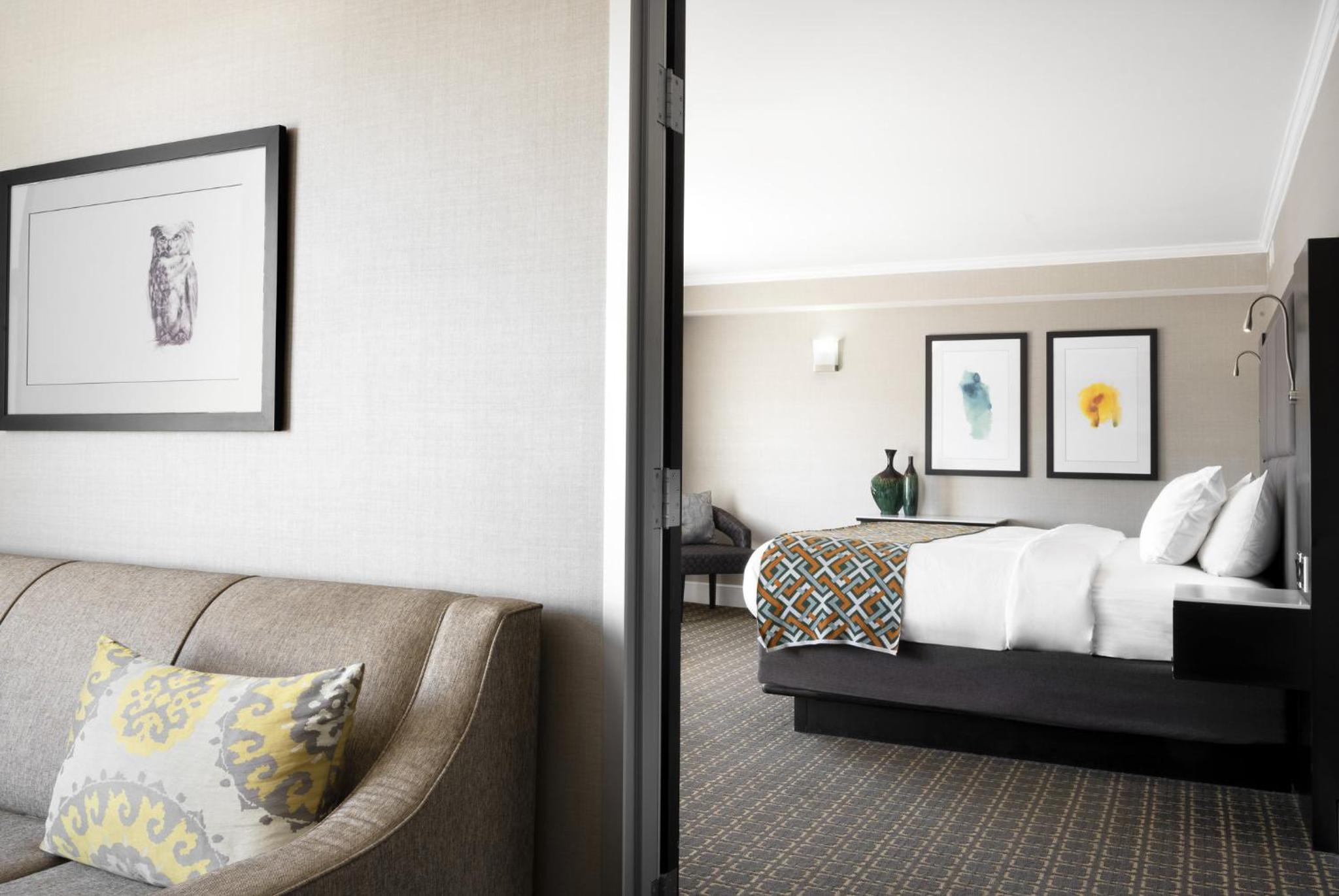 One-Bedroom Suite with Sofa Bed - Photo 5