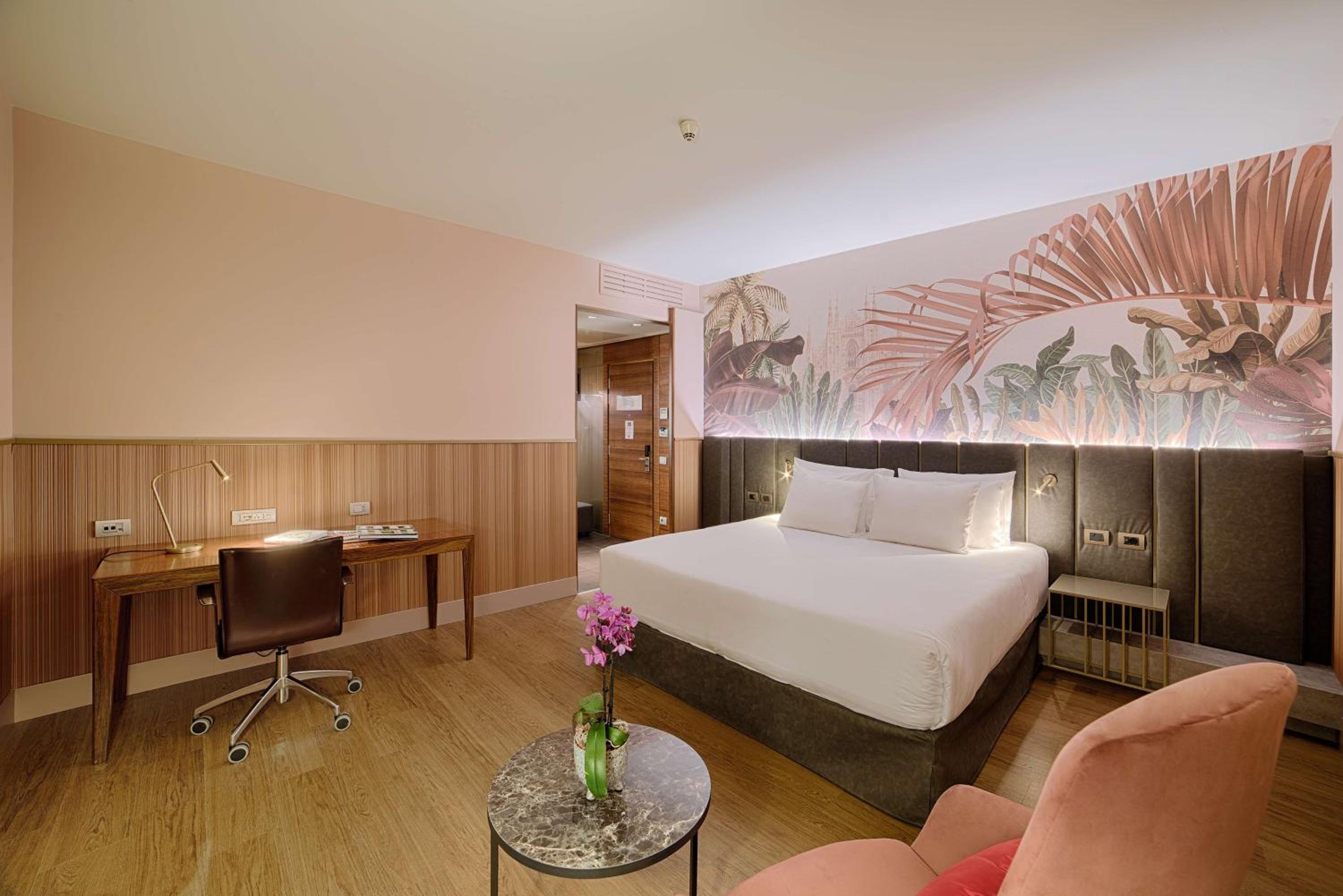 Premium Double or Twin Room - VIP Floor - Photo 4