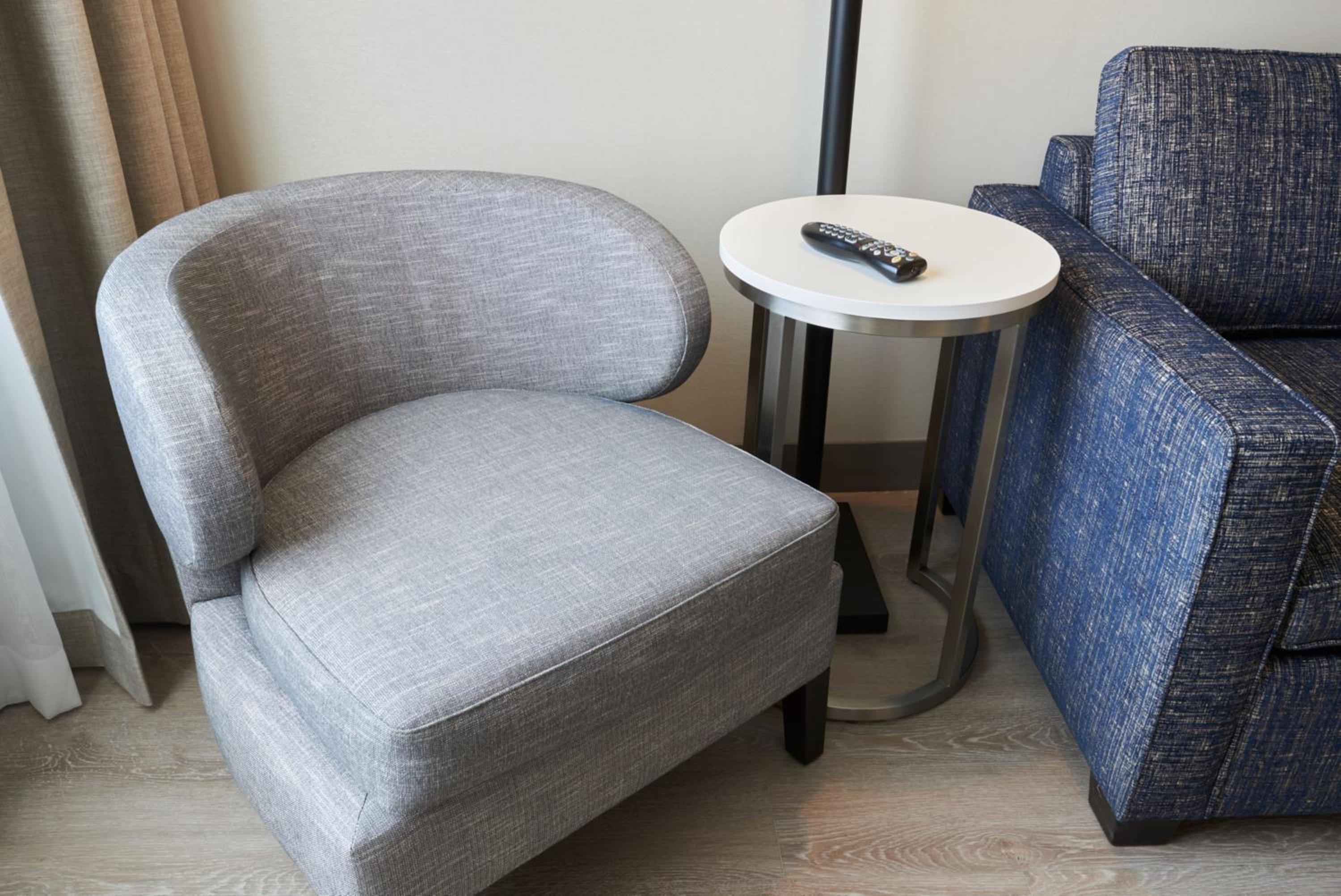 King Suite with Sofa Bed - Photo 10