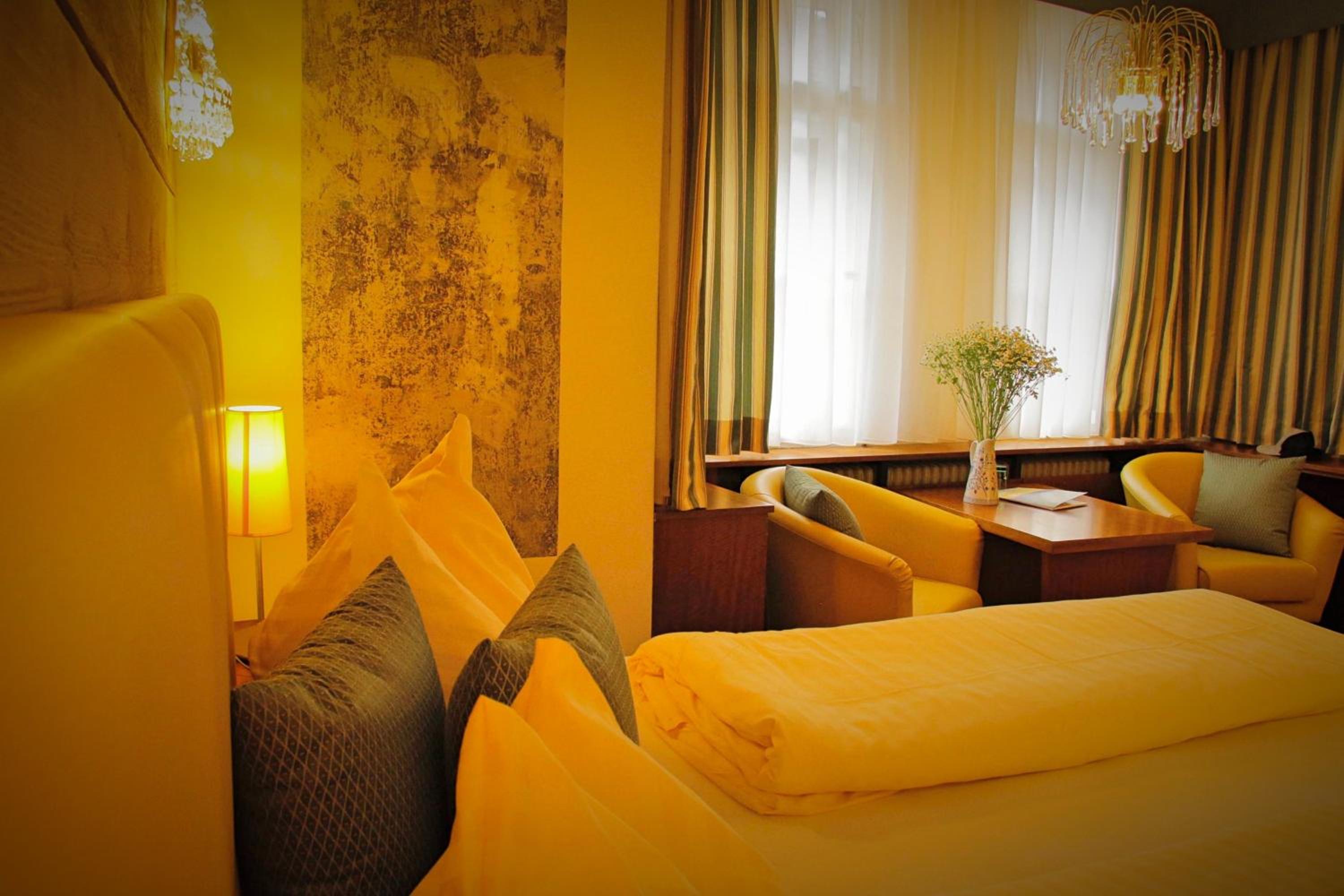 Deluxe Double Room - Photo 15