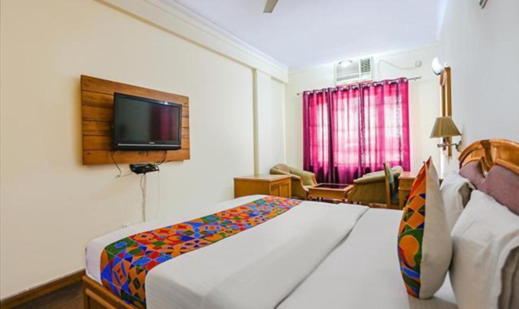 Deluxe Room - Photo 3