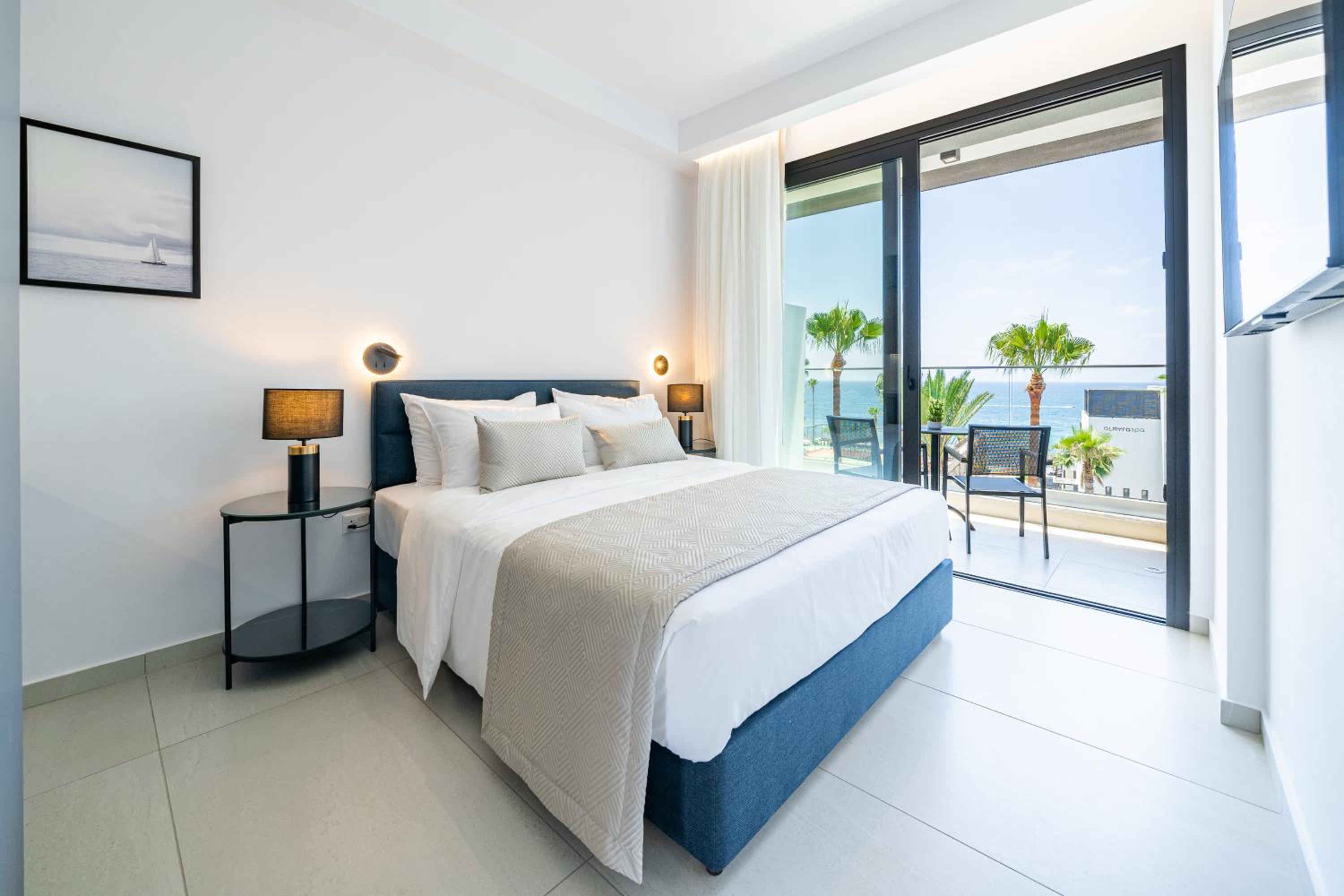 Studio with Sea View