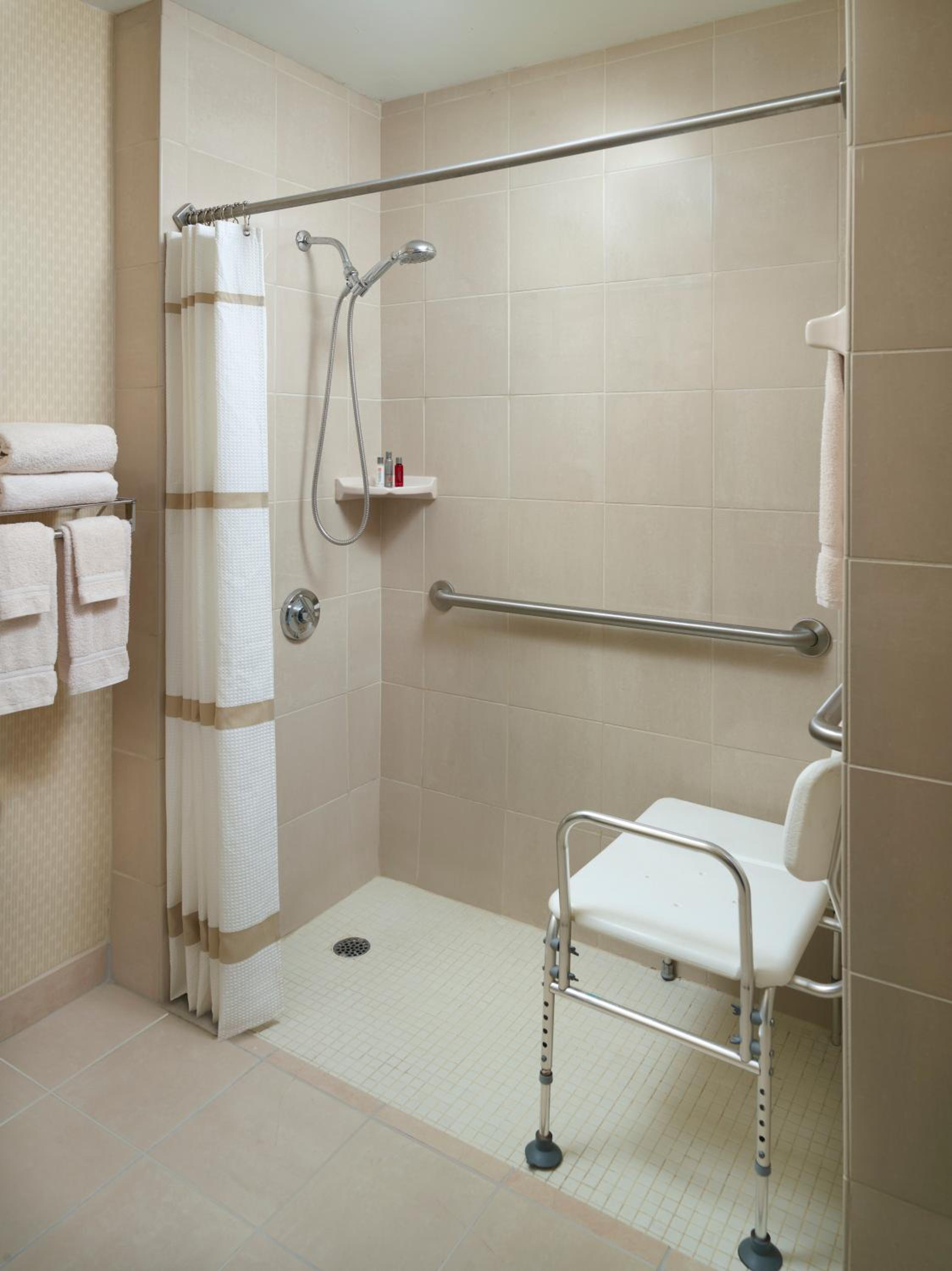 Double Or Twin Room - Disability Access photo 3