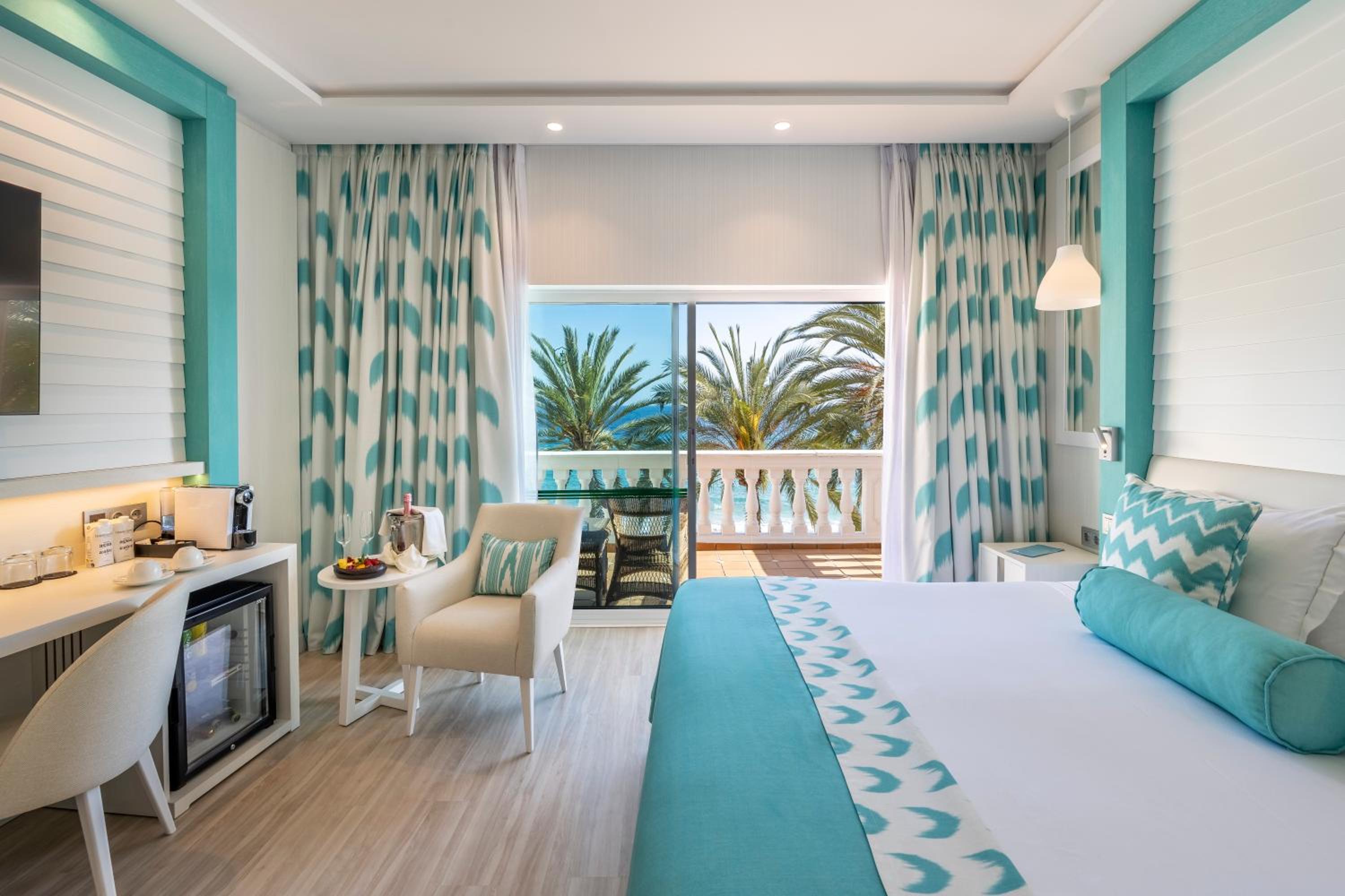 Habitación Doble o Twin Premium (2 Adultos + 1 Niño)