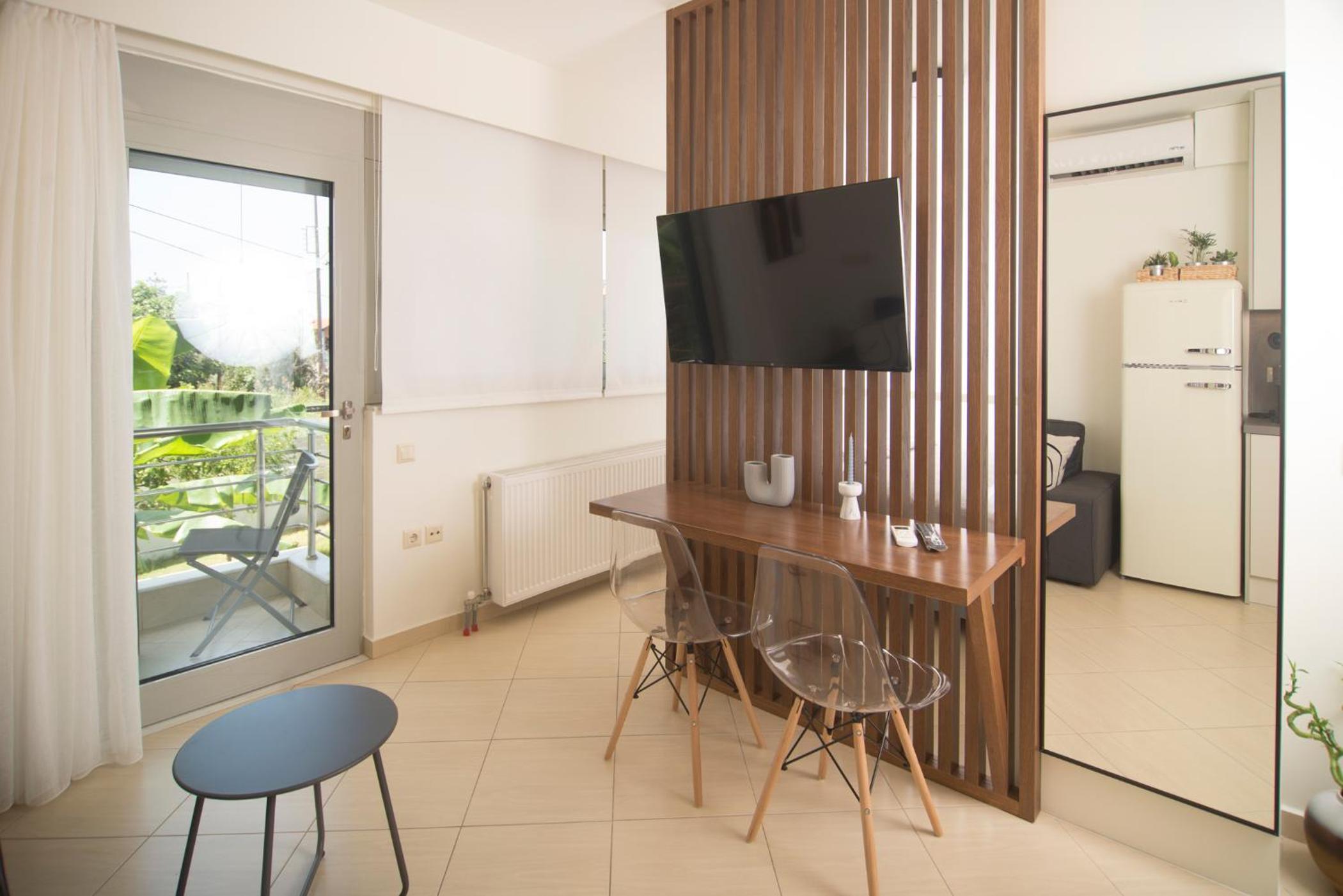 Apartment with Balcony photo 1