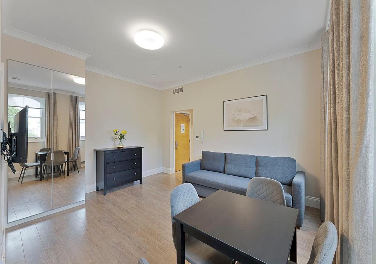 One Bedroom Apartment with Double Sofa Bed photo 1