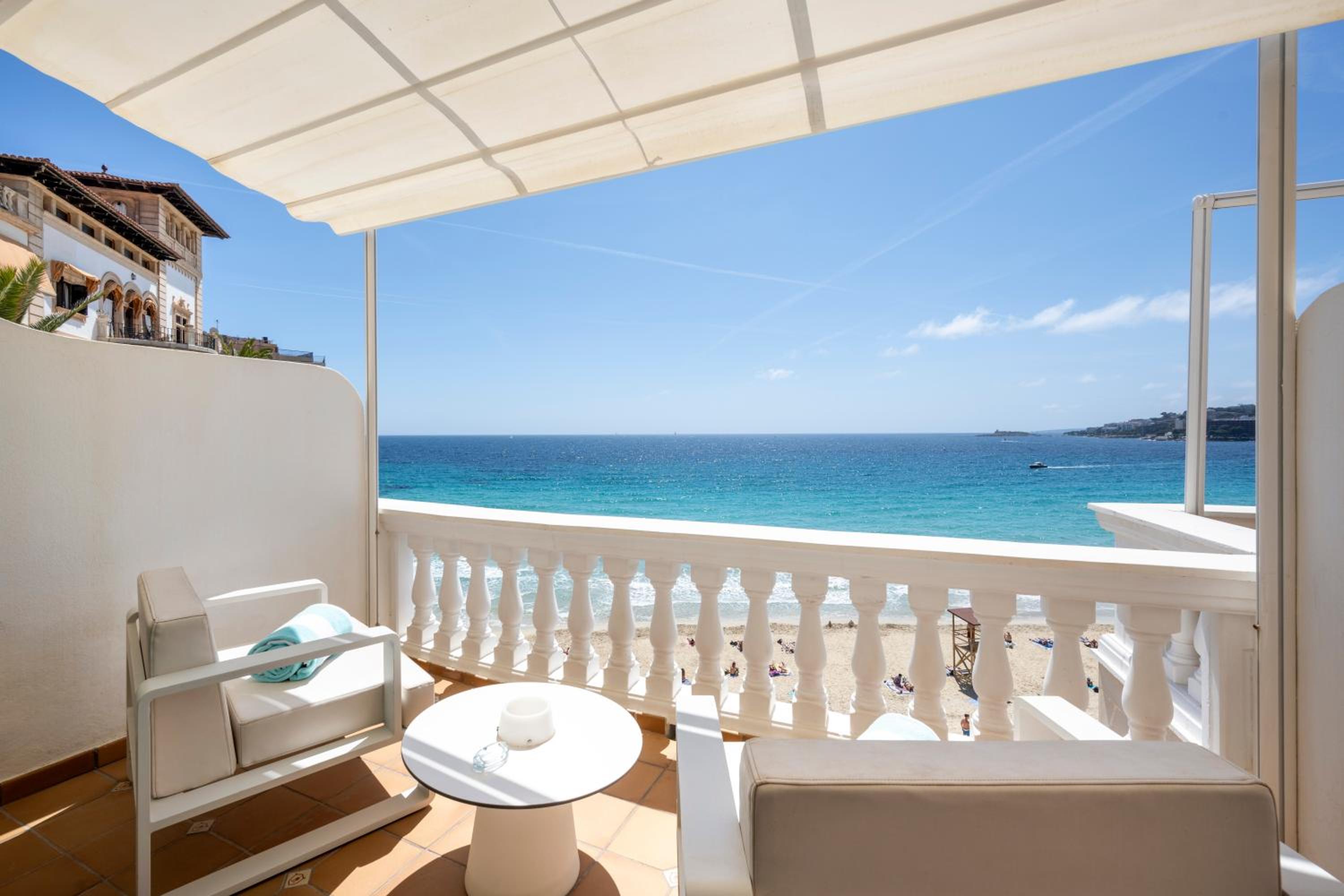 Junior Suite with Sea View thumbnail 5