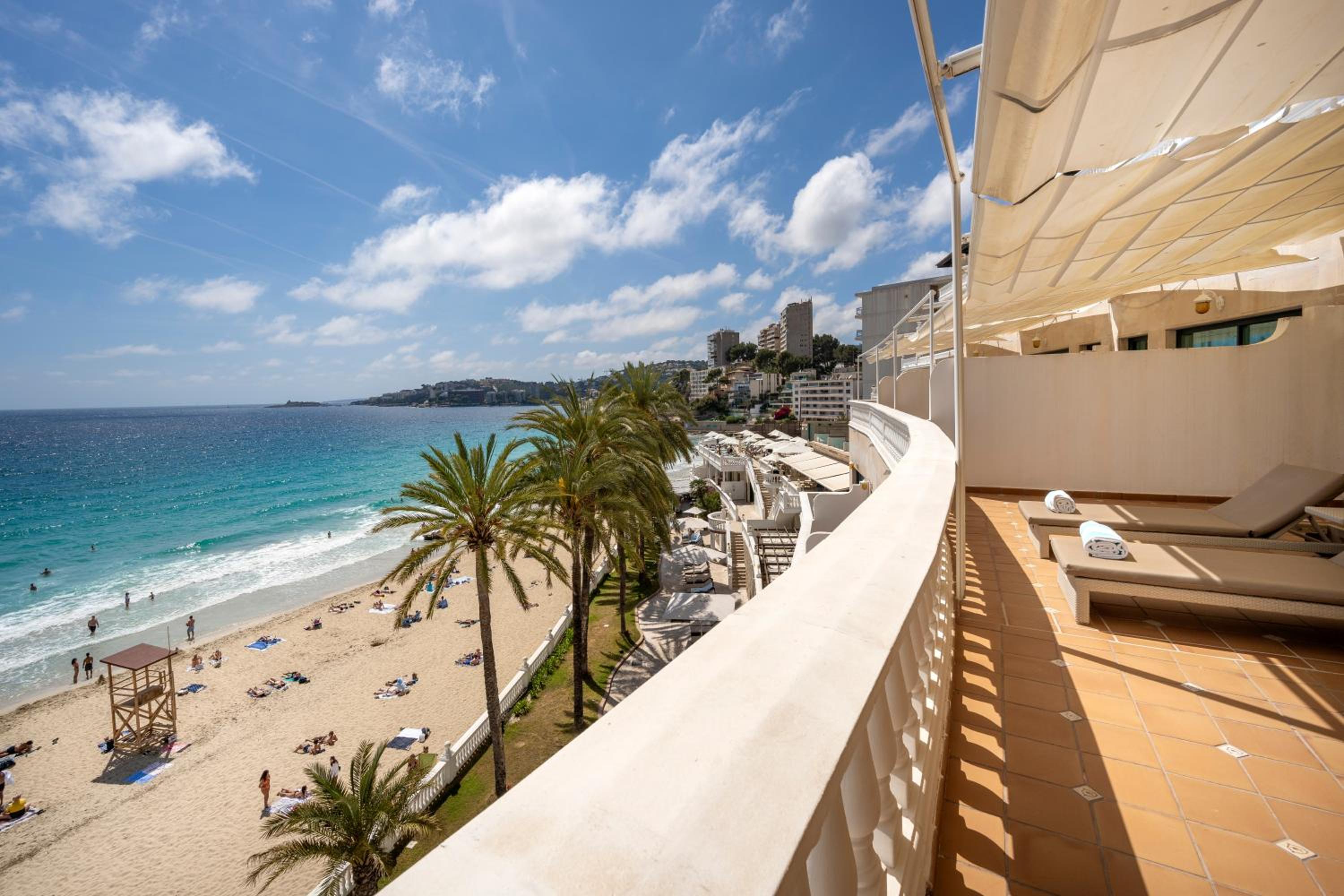 Suite Junior con vista al mar.