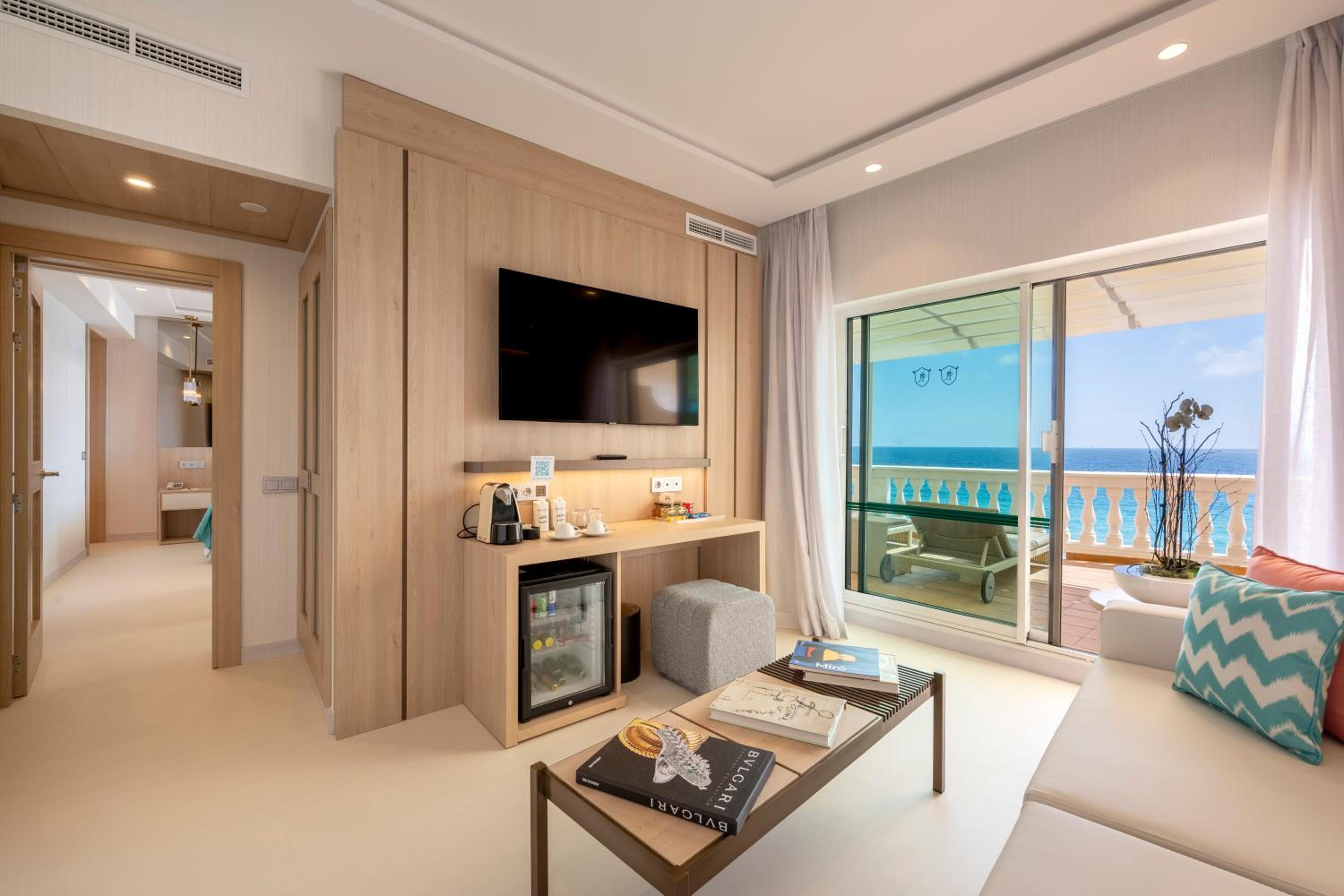 Suite with Sea View