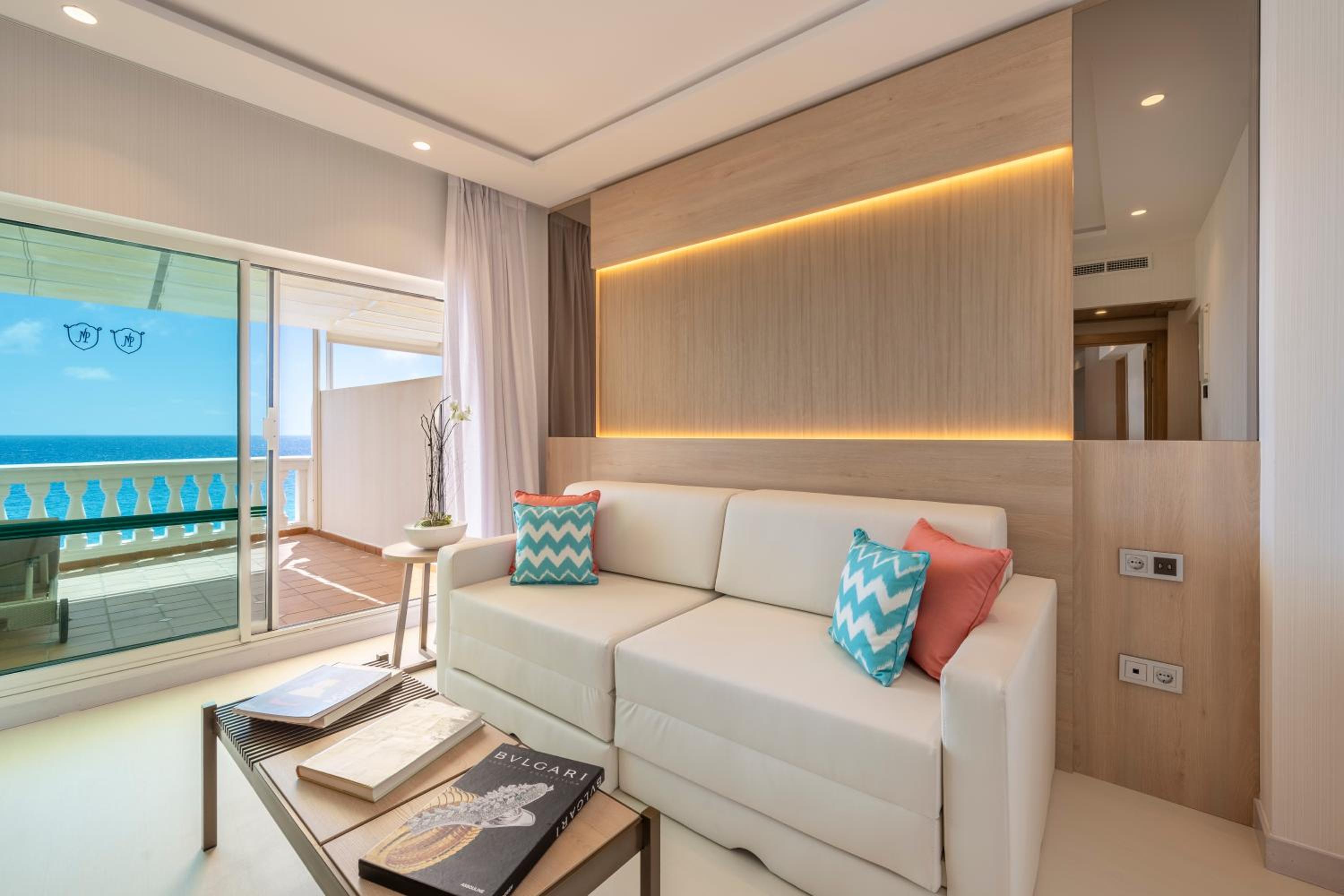 Suite with Sea View