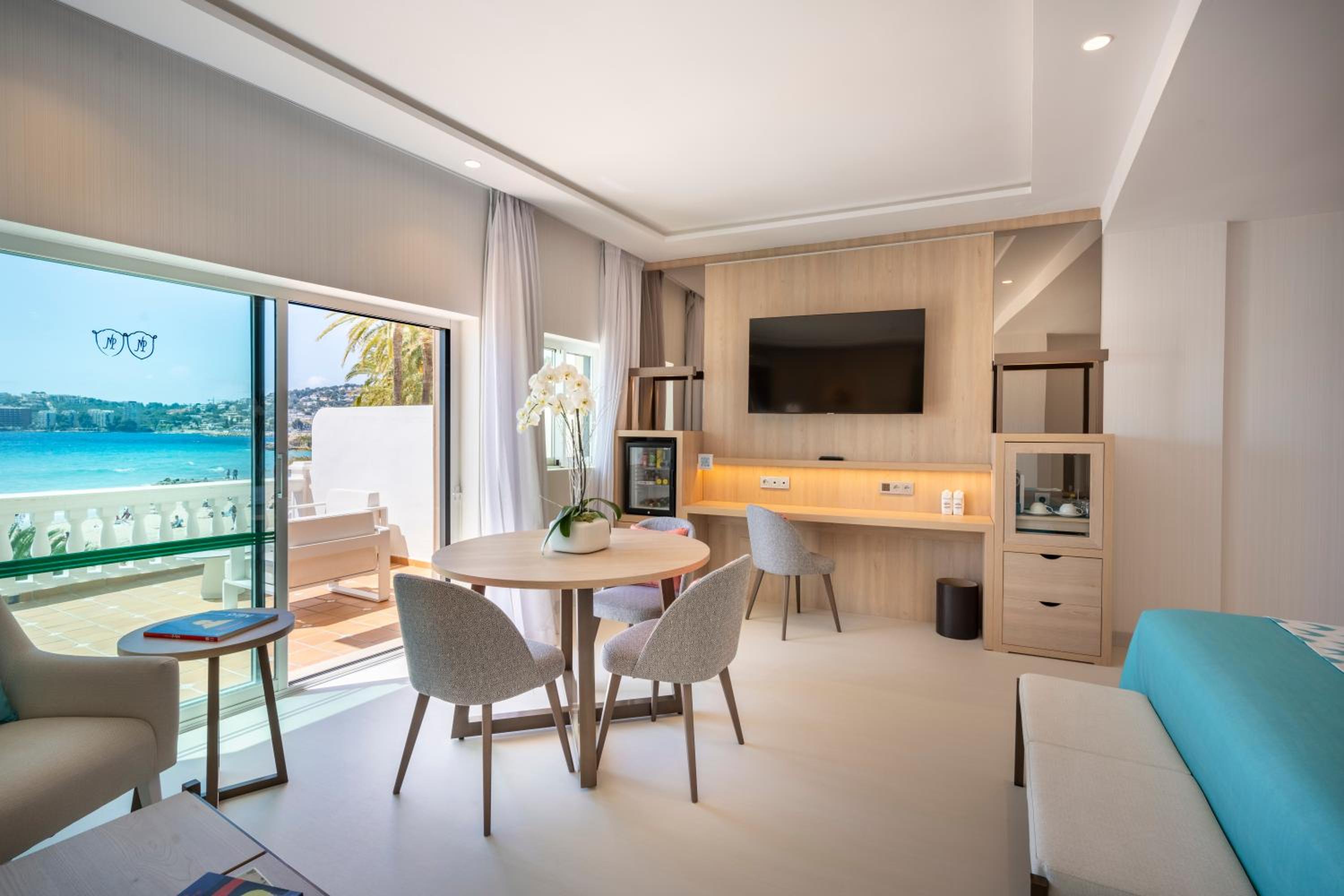 Suite with Sea View