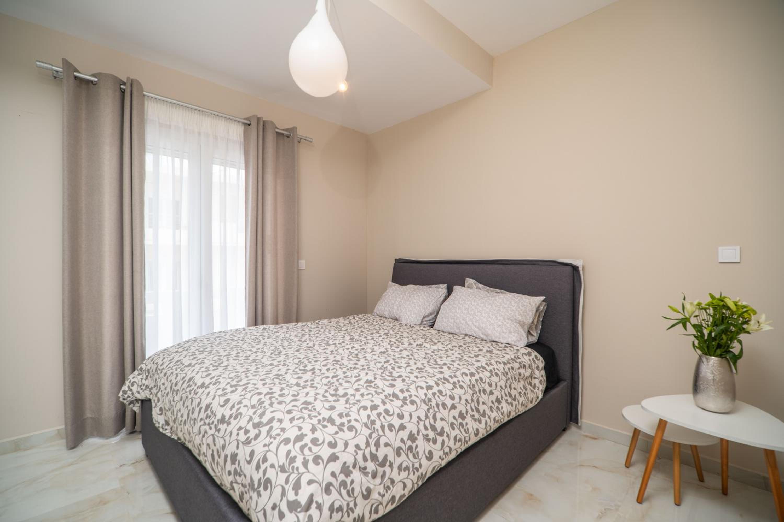 Two-Bedroom Apartment - Sea View
