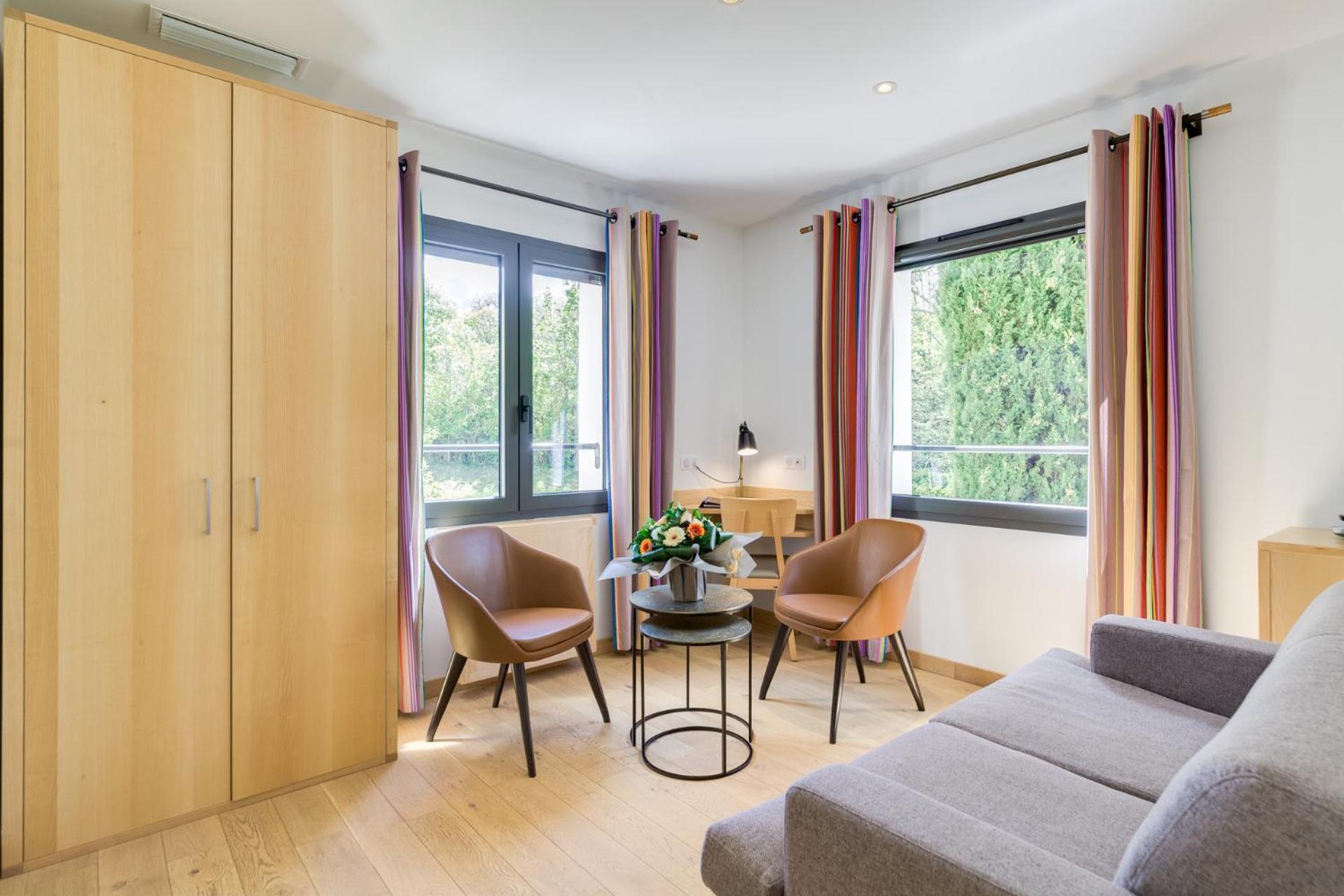 Junior Suite with Garden View - Photo 1