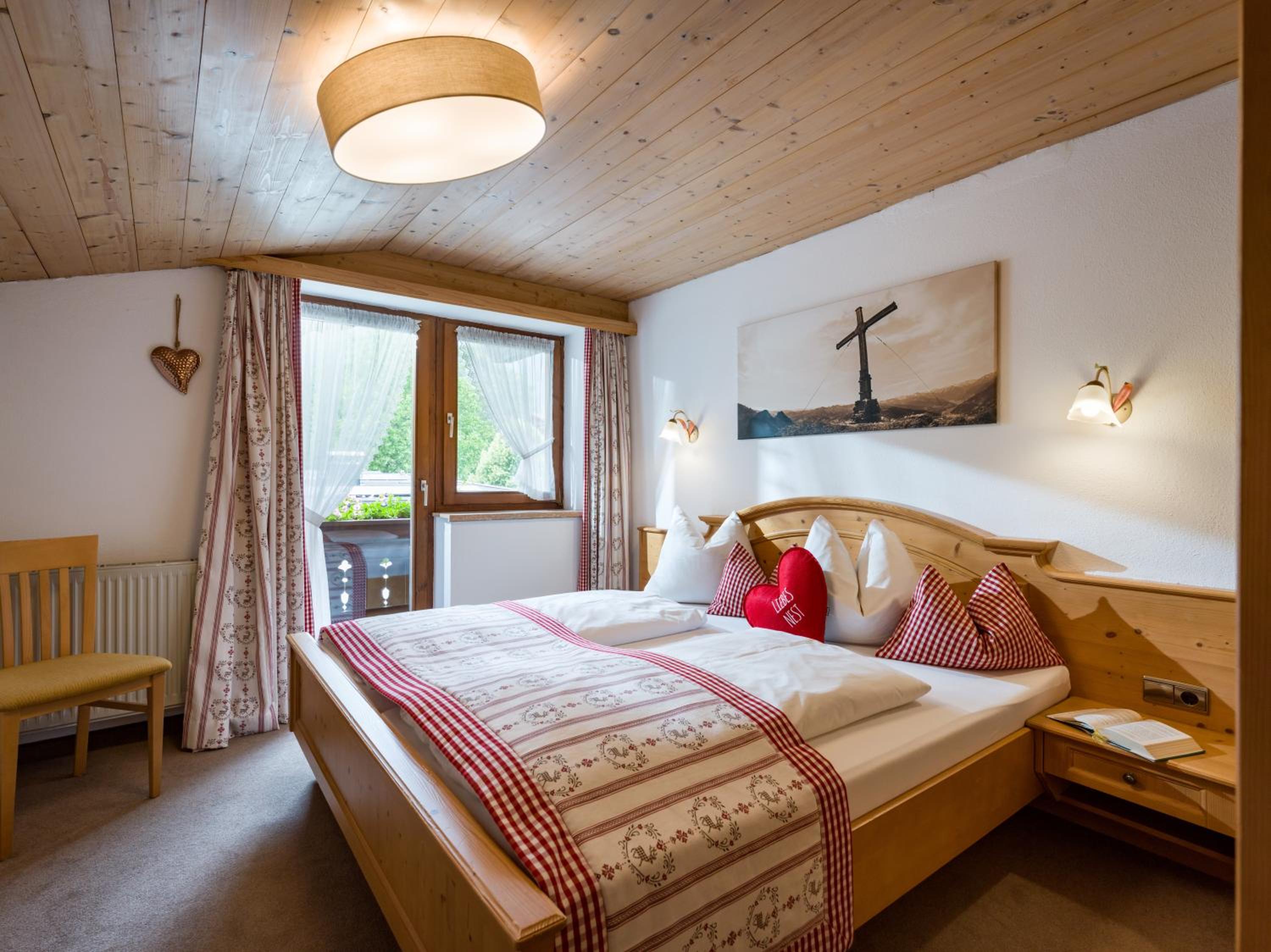 Superior Suite - Photo 2