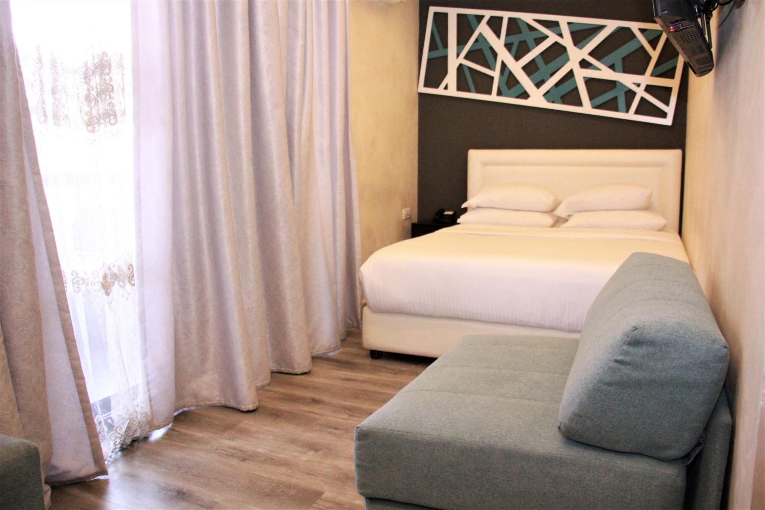 Junior Suite with Balcony photo 2