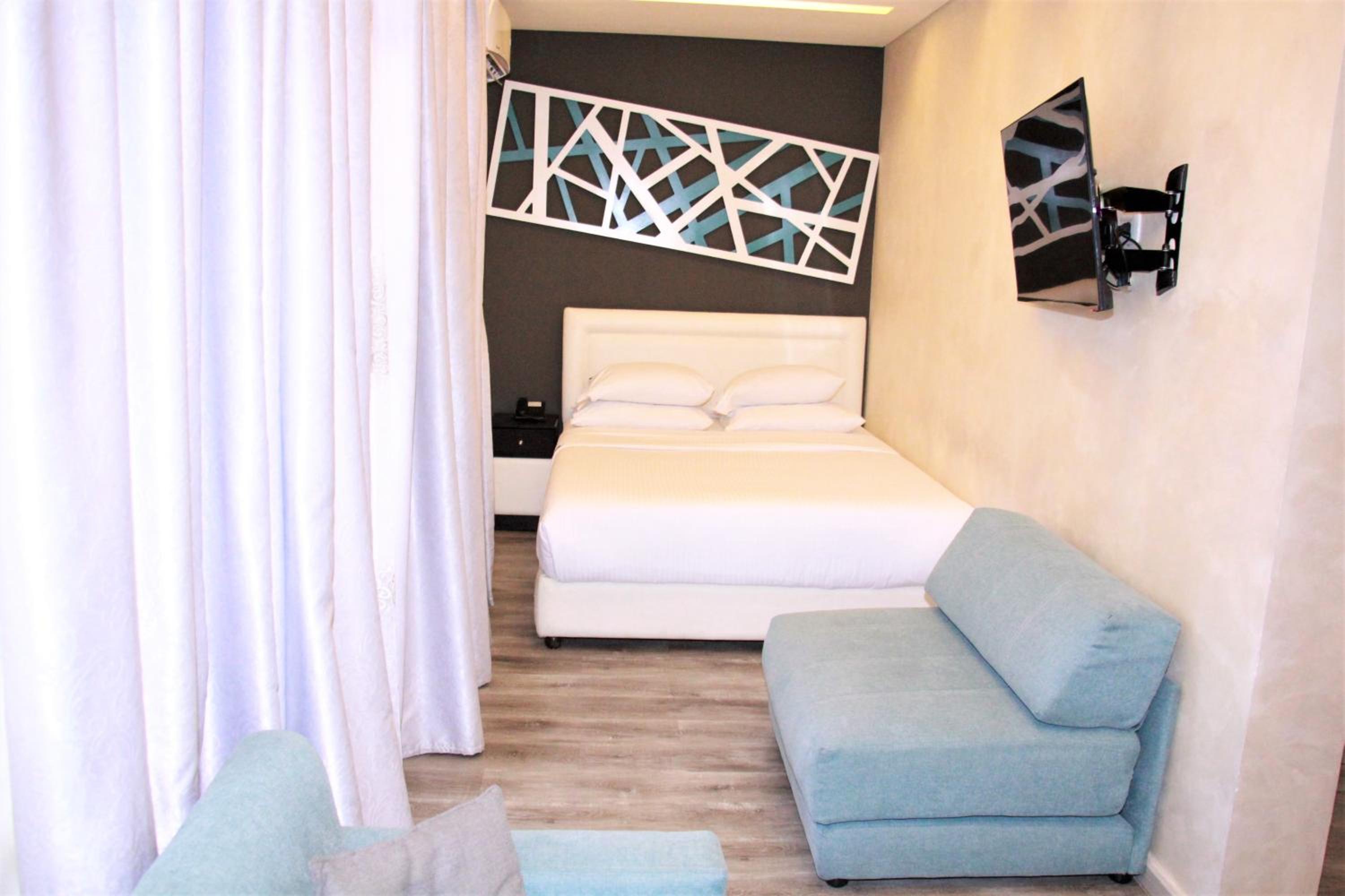 Junior Suite with Balcony photo 3