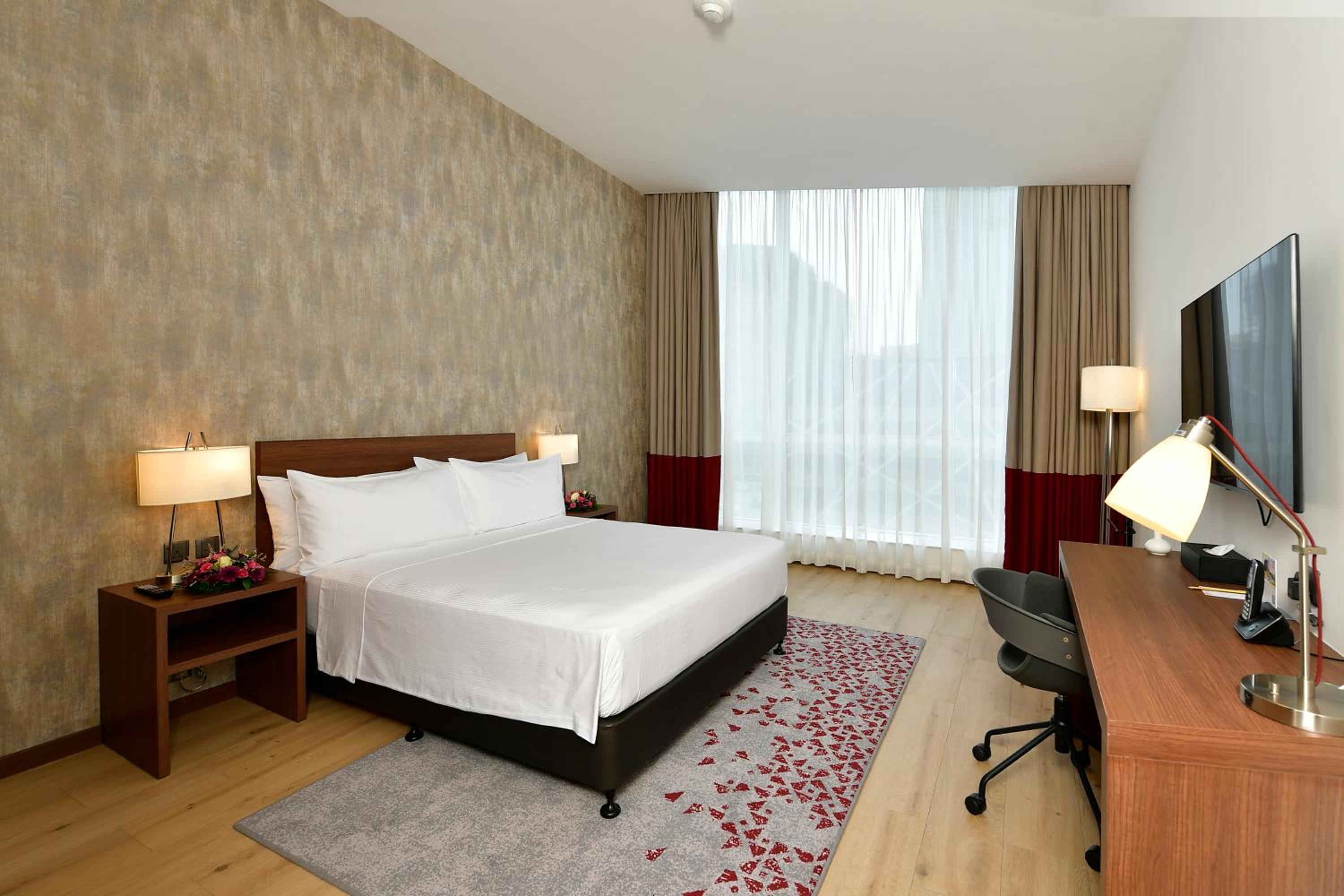 King Room - Disability Access/Non-Smoking photo 3