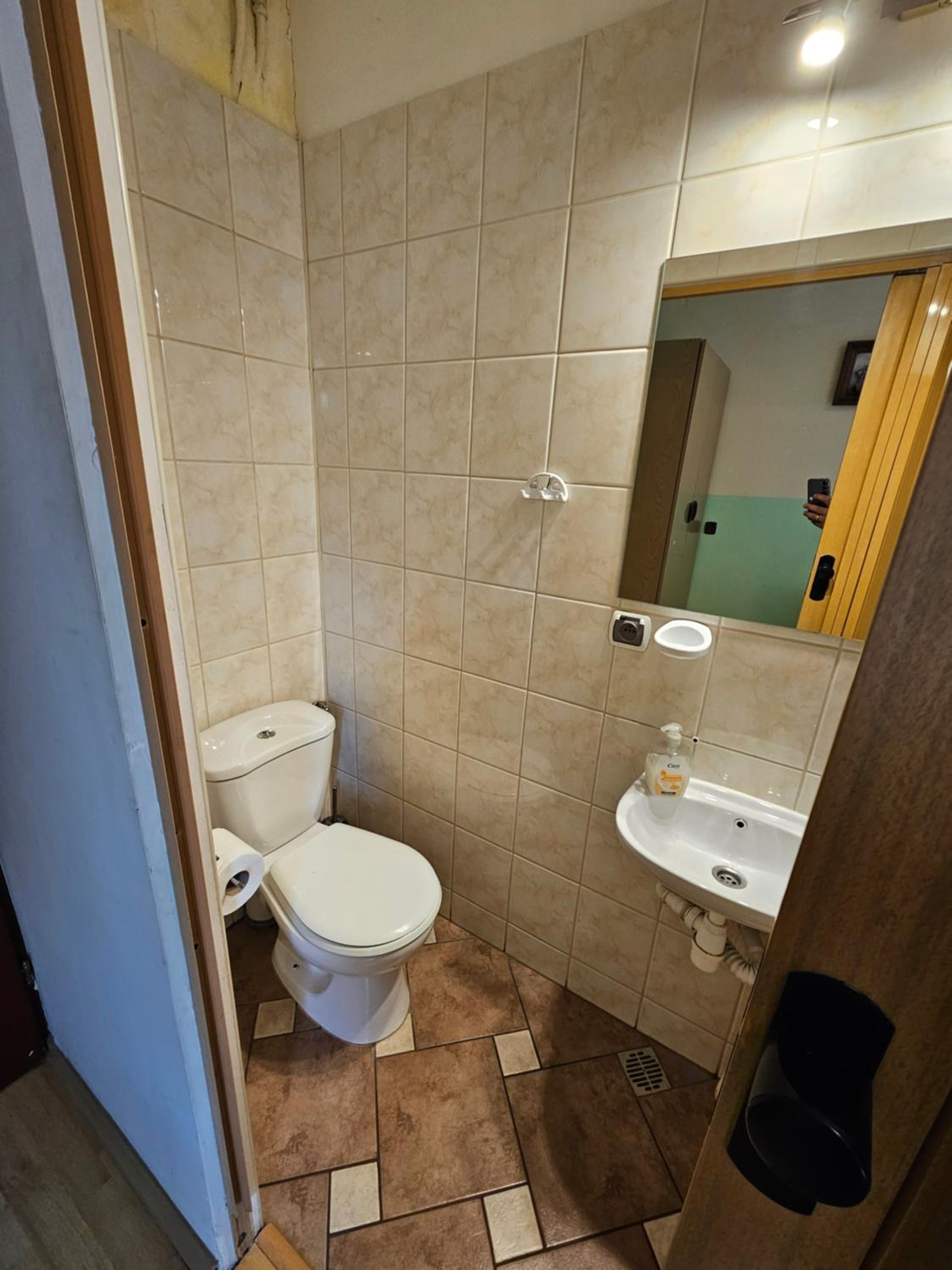 Double Room with Private Bathroom photo 3