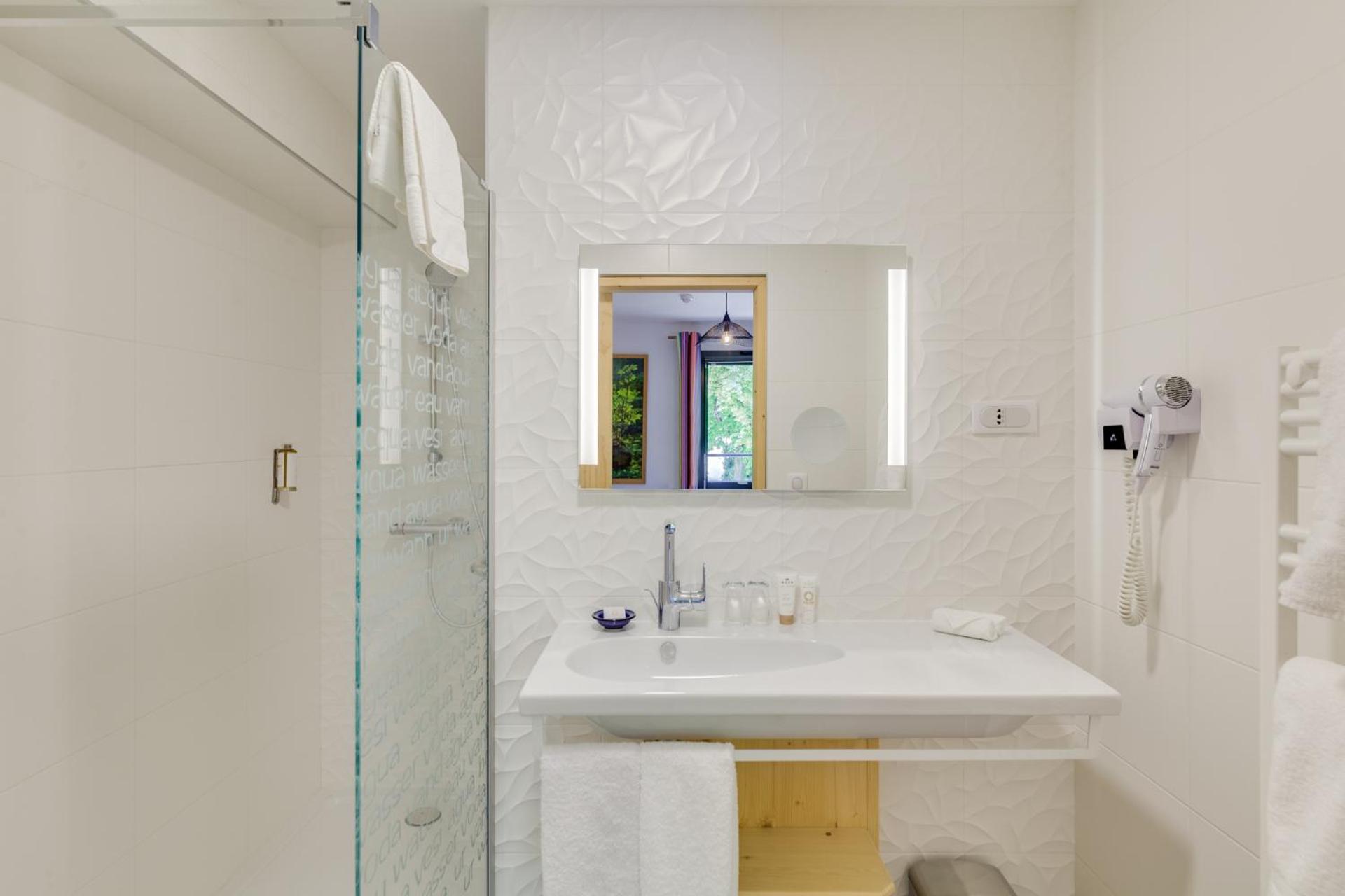 Comfort Double Room with Shower - Photo 3