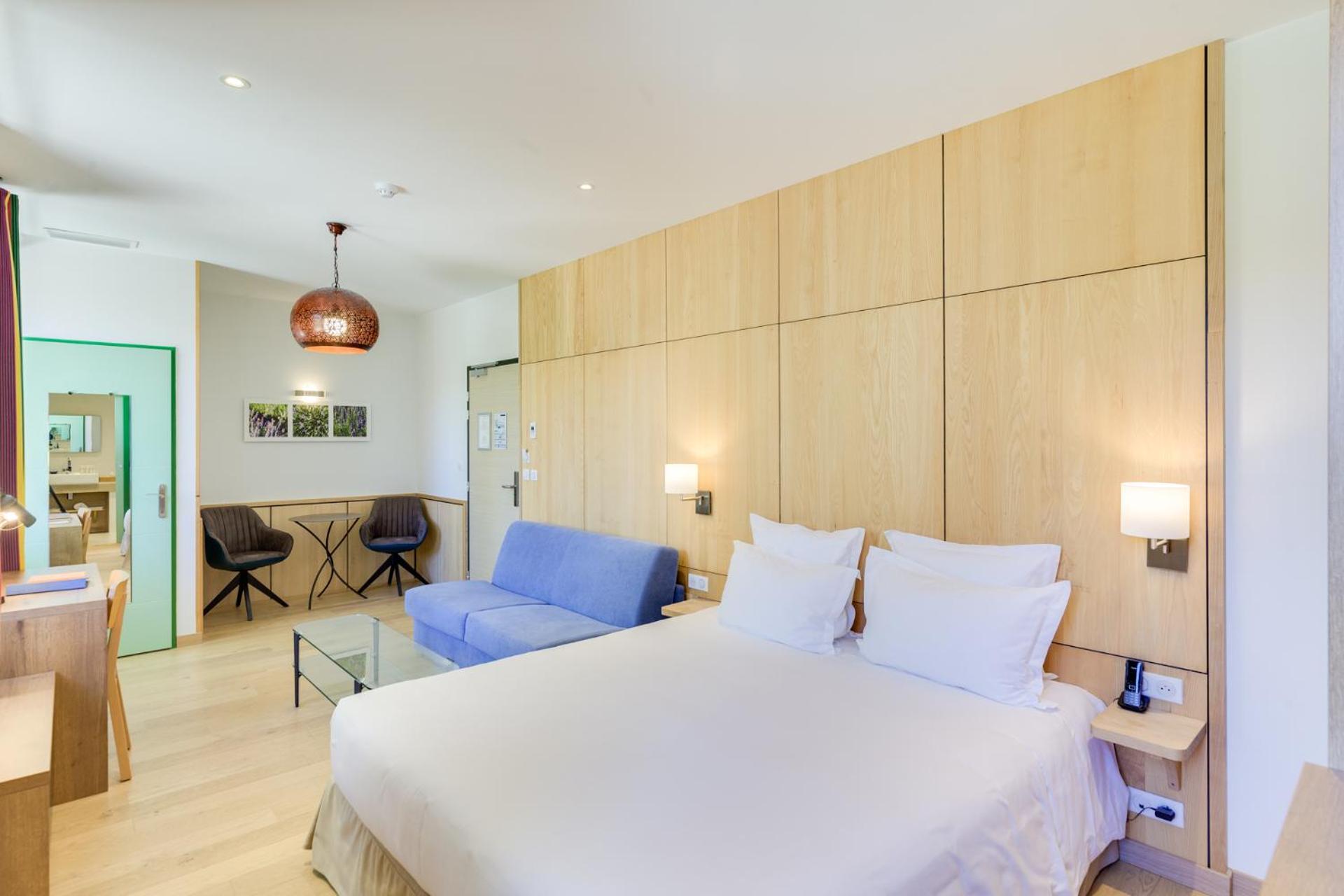 Quadruple Room - Photo 1