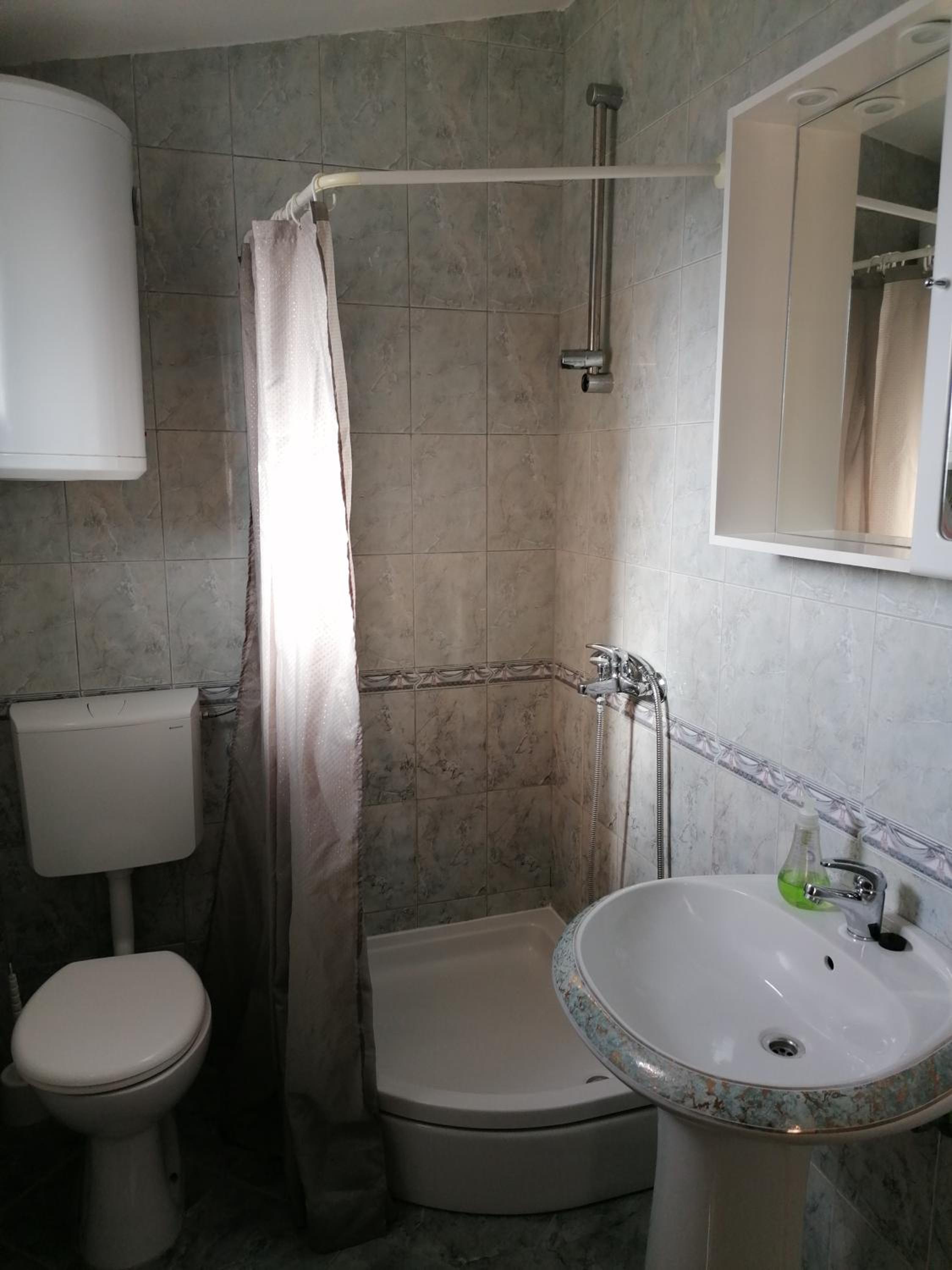 One-Bedroom Apartment - Photo 22