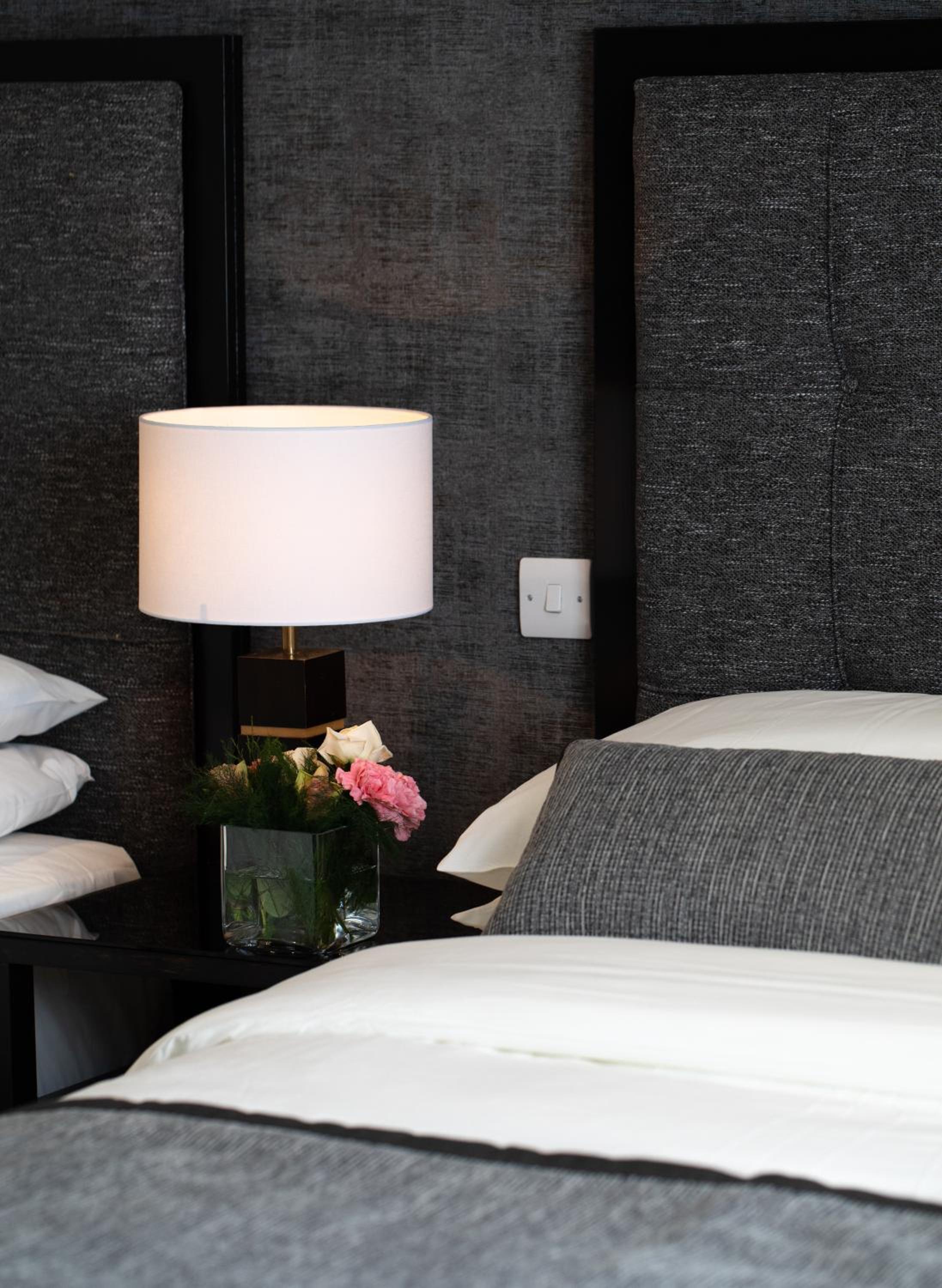 Standard Double or Twin Room - Photo 5