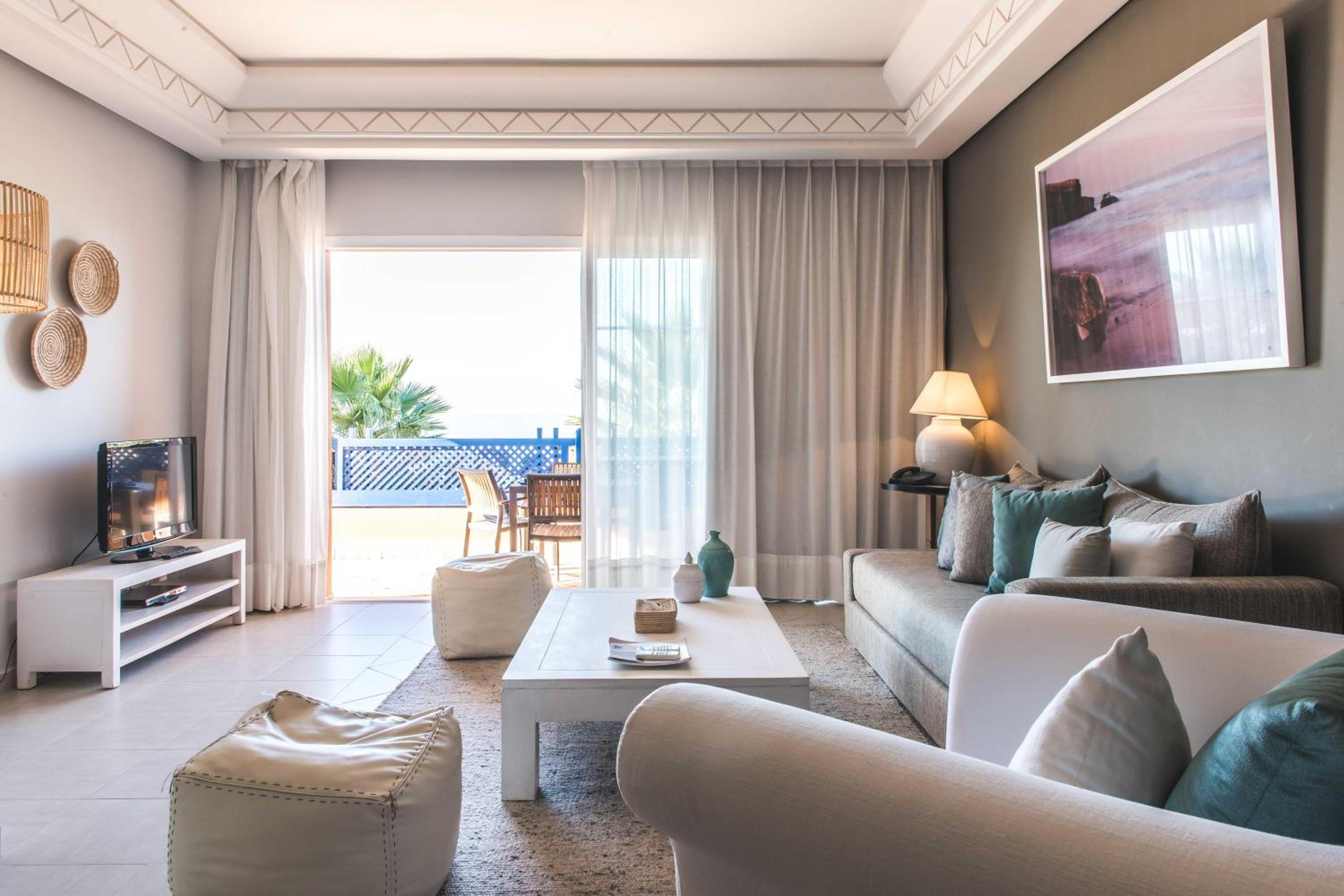 Premium Suite - Photo 4
