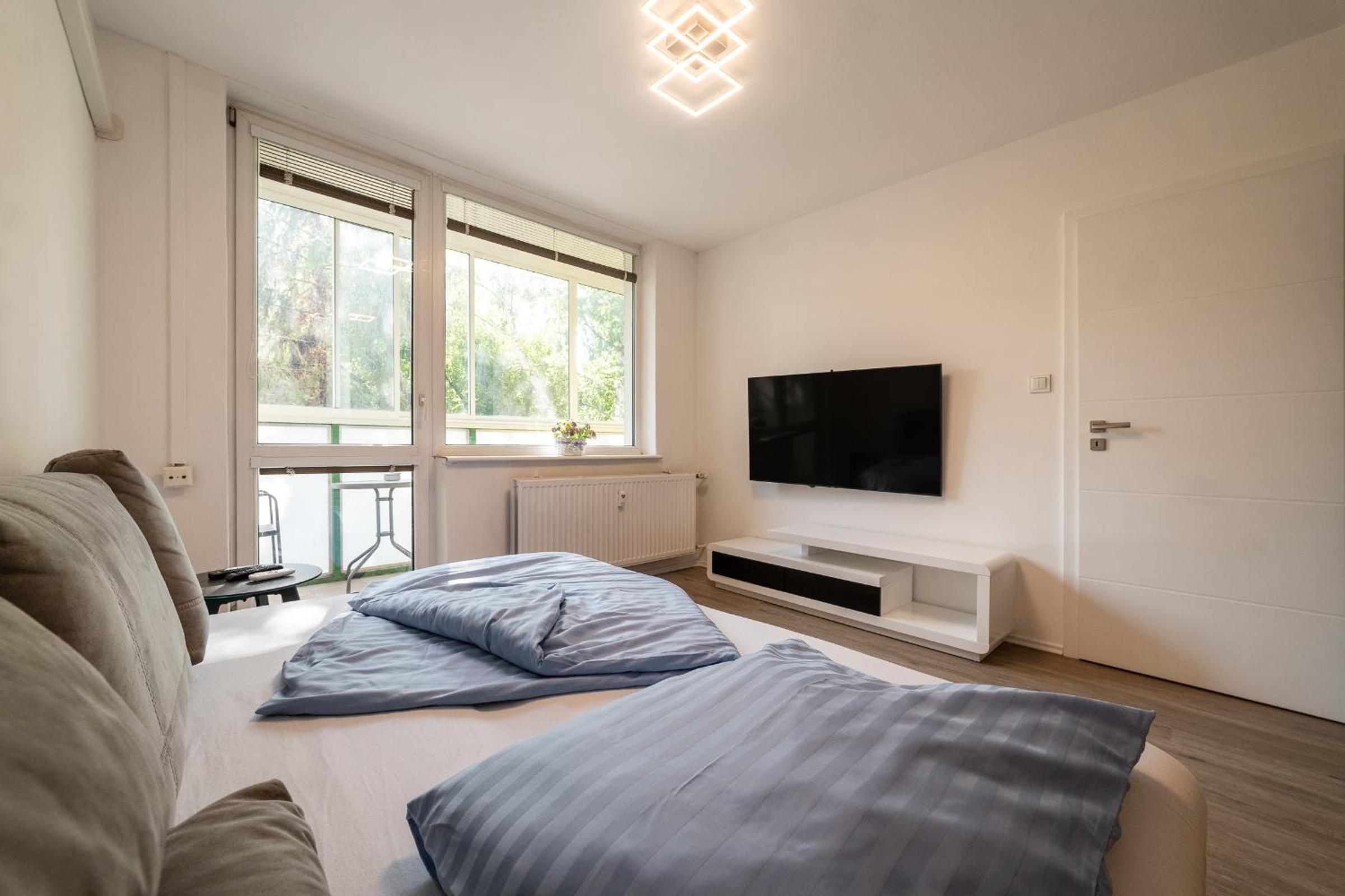 One-Bedroom Apartment photo 2