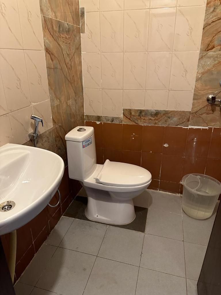 Deluxe Double Room - Photo 9