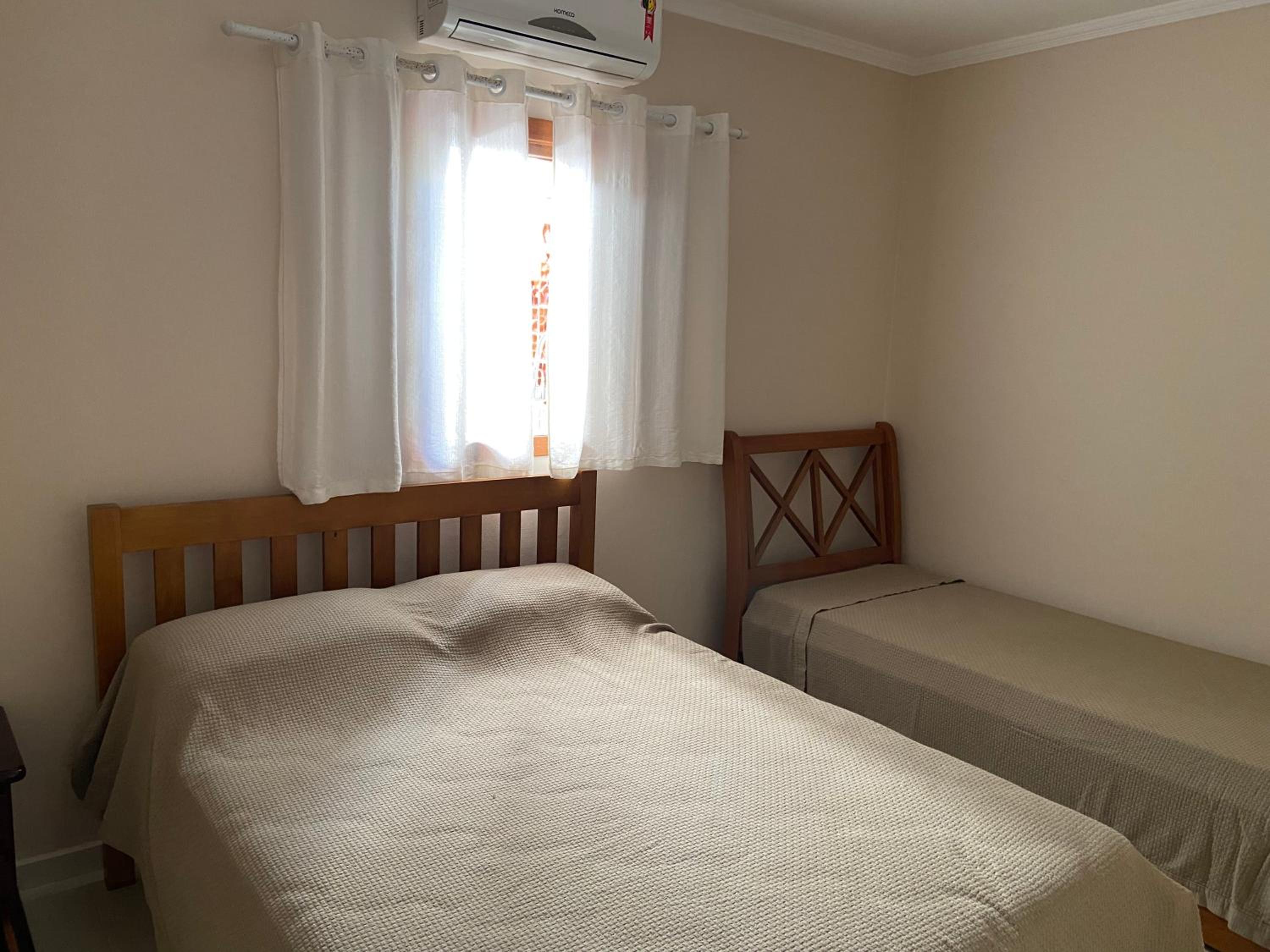 Four-Bedroom House photo 2