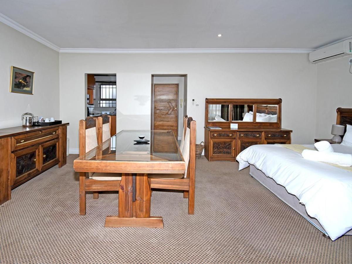 Double Room - Photo 1
