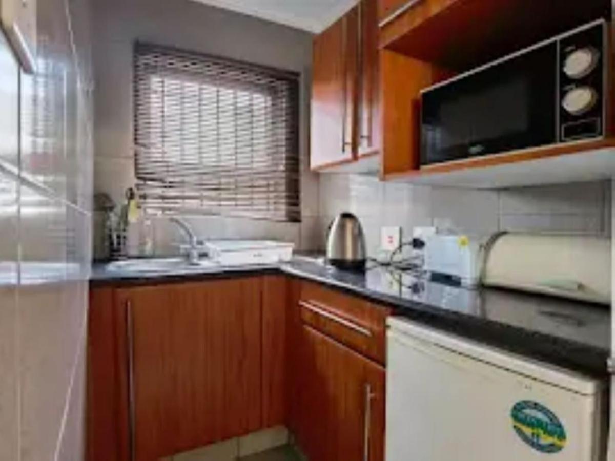 Double Room - Photo 4