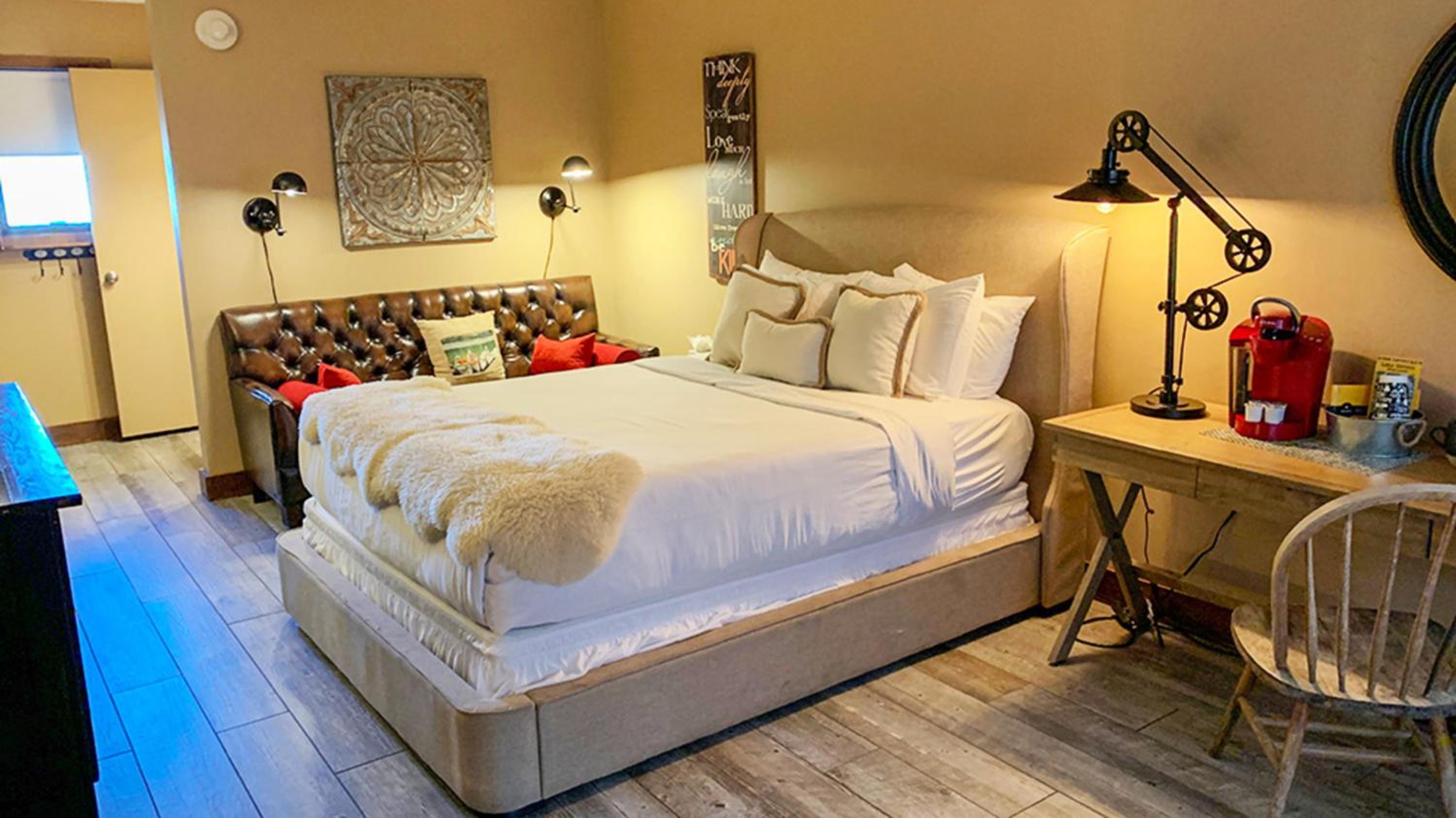 Queen Room