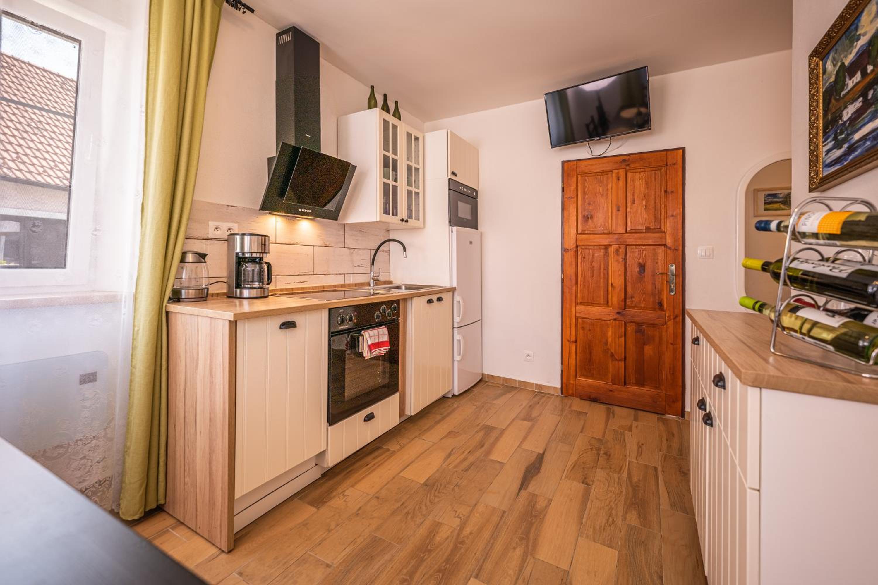 Apartment - Photo 3