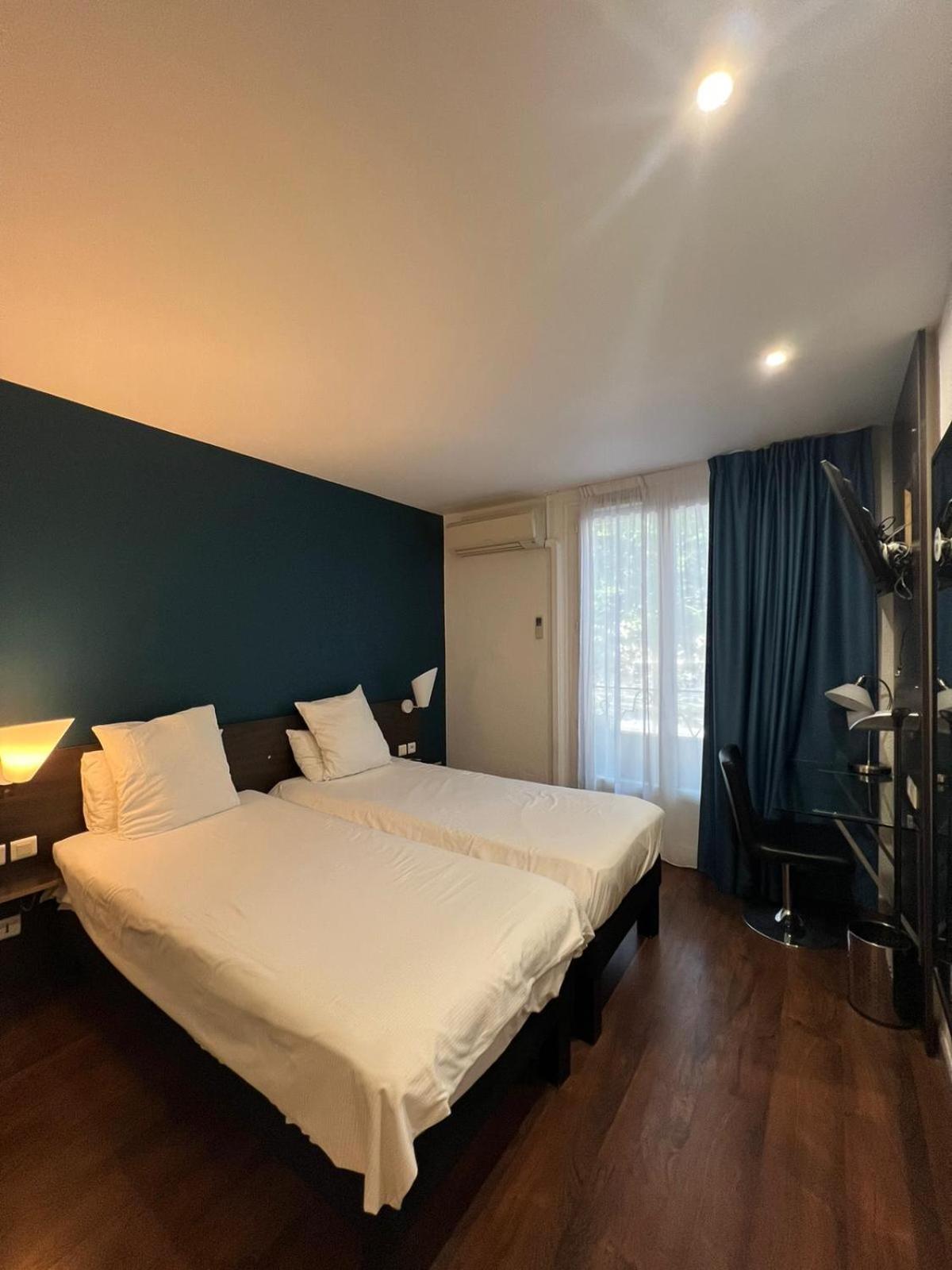 Twin Room - Photo 5