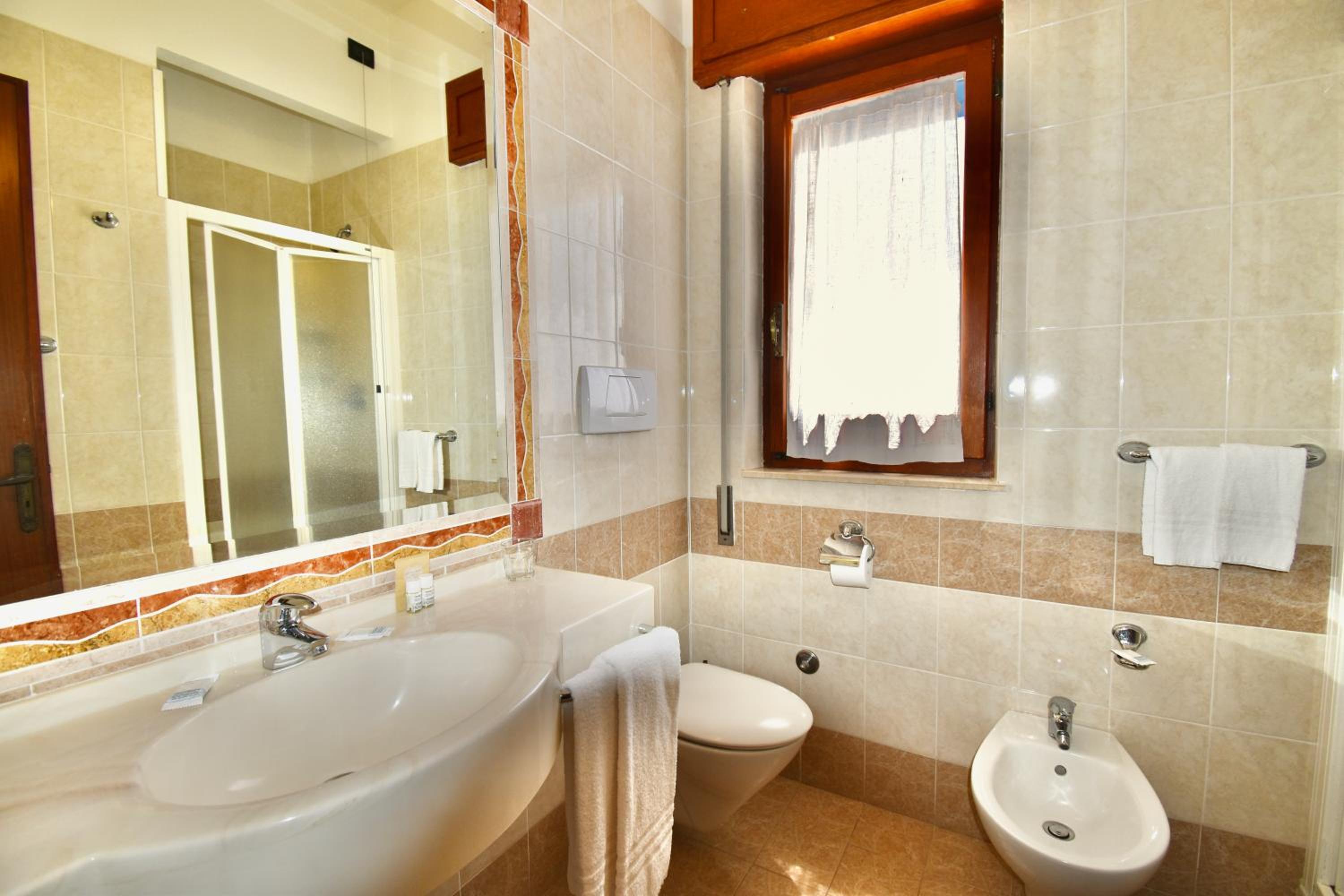 Triple Room with Sea View photo 3
