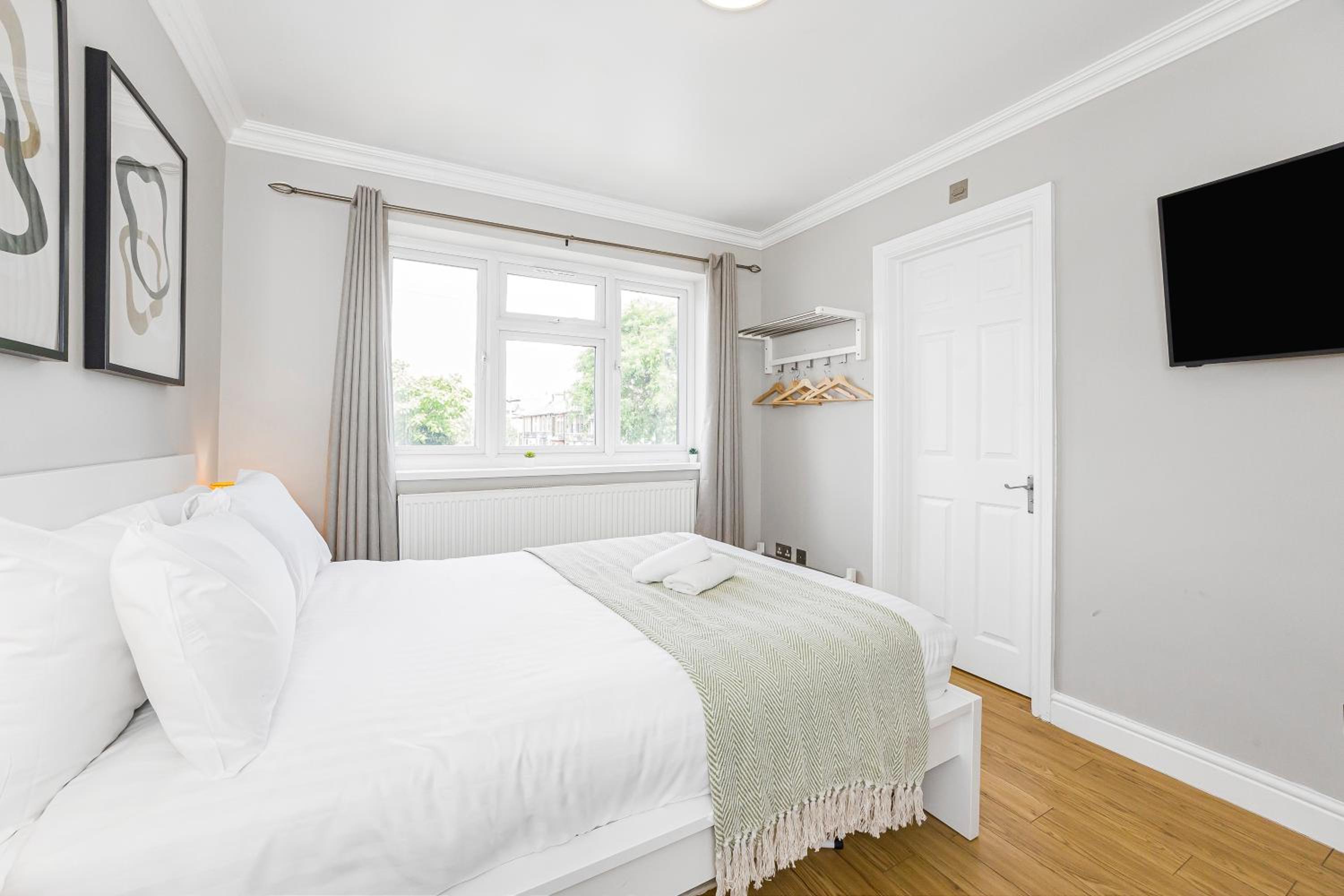 Double Room With Private Bathroom photo 3