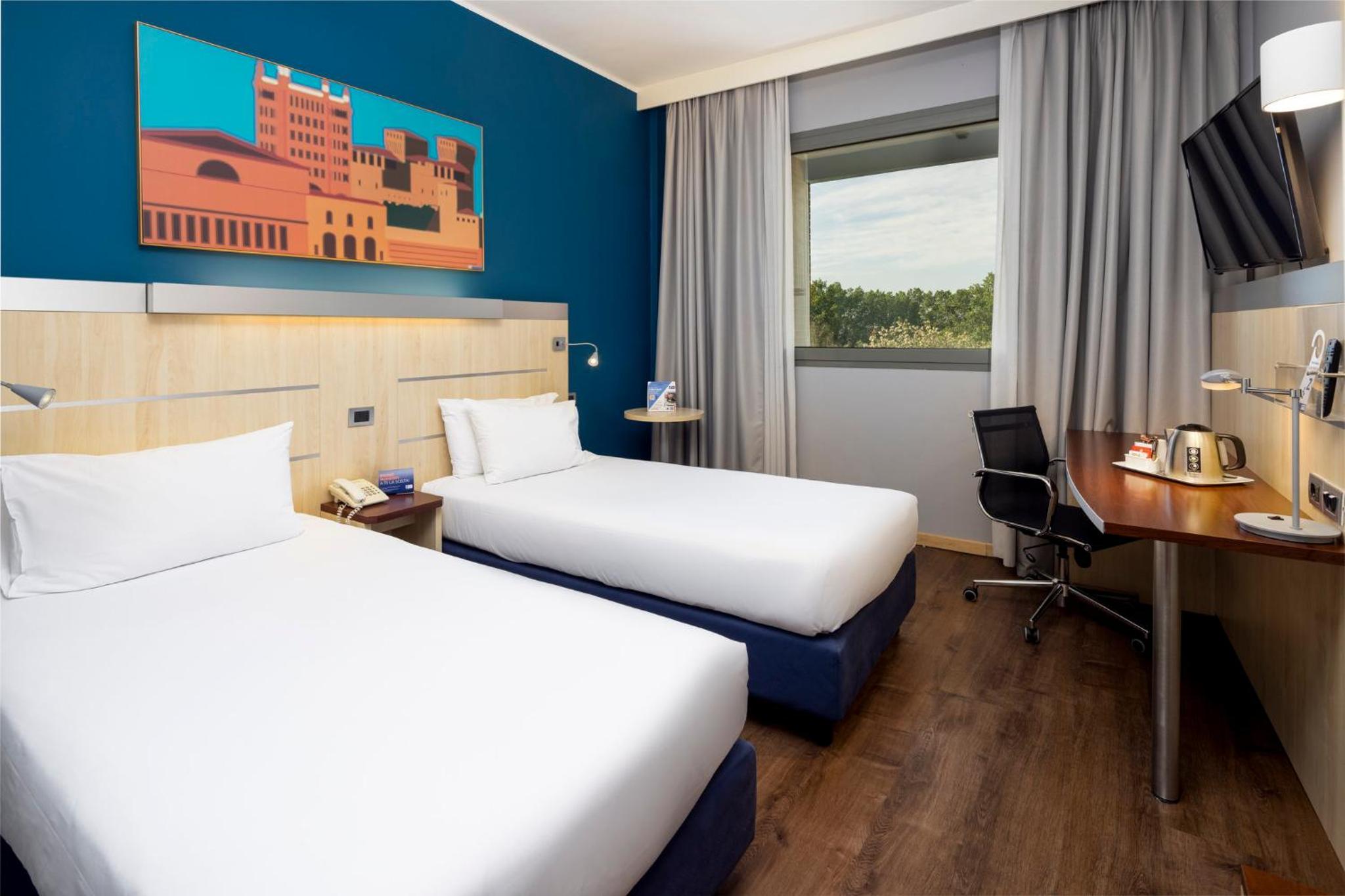 Standard Twin Room - Free Breakfast - Photo 1