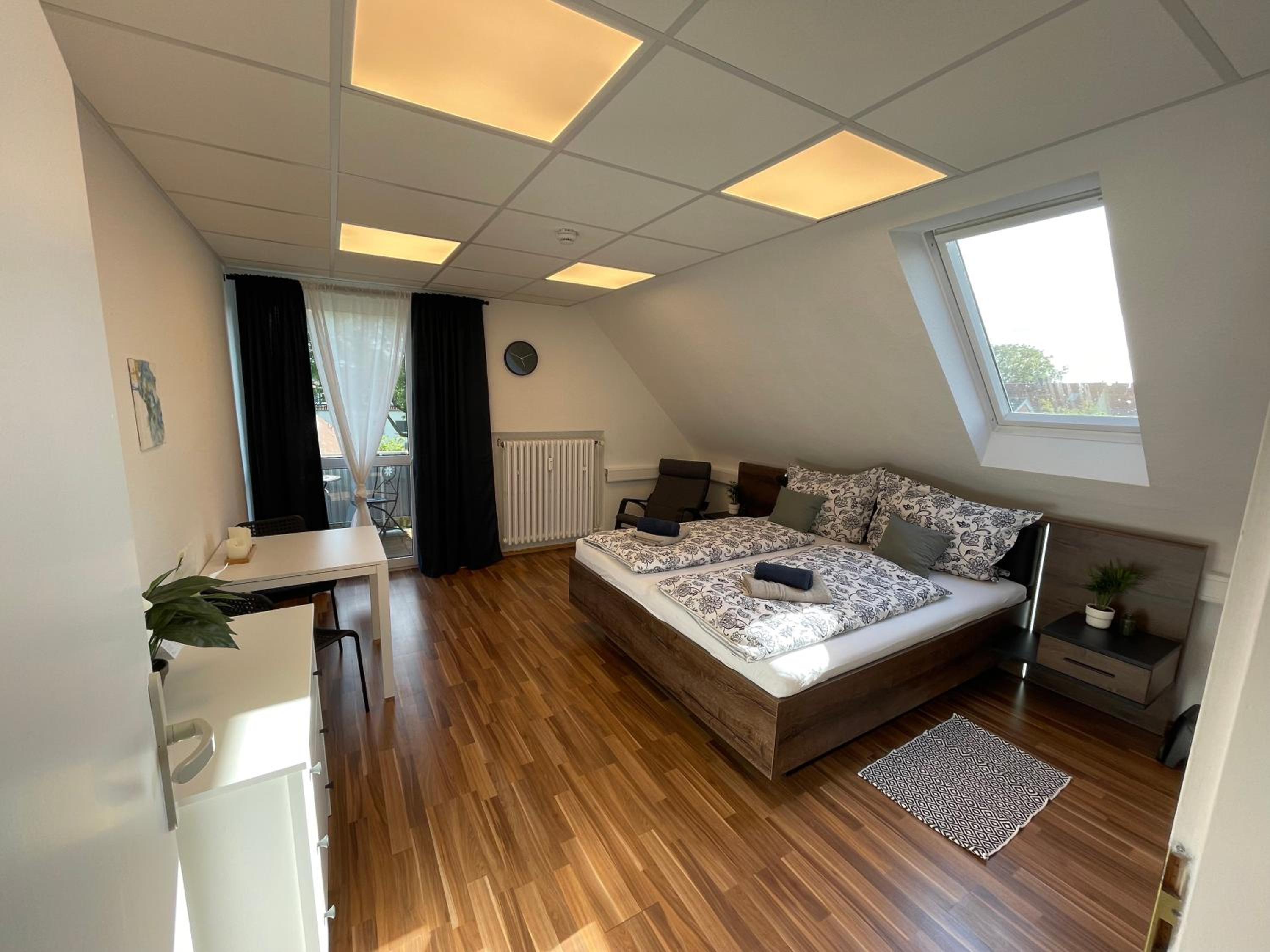 Apartment with Balcony photo 1