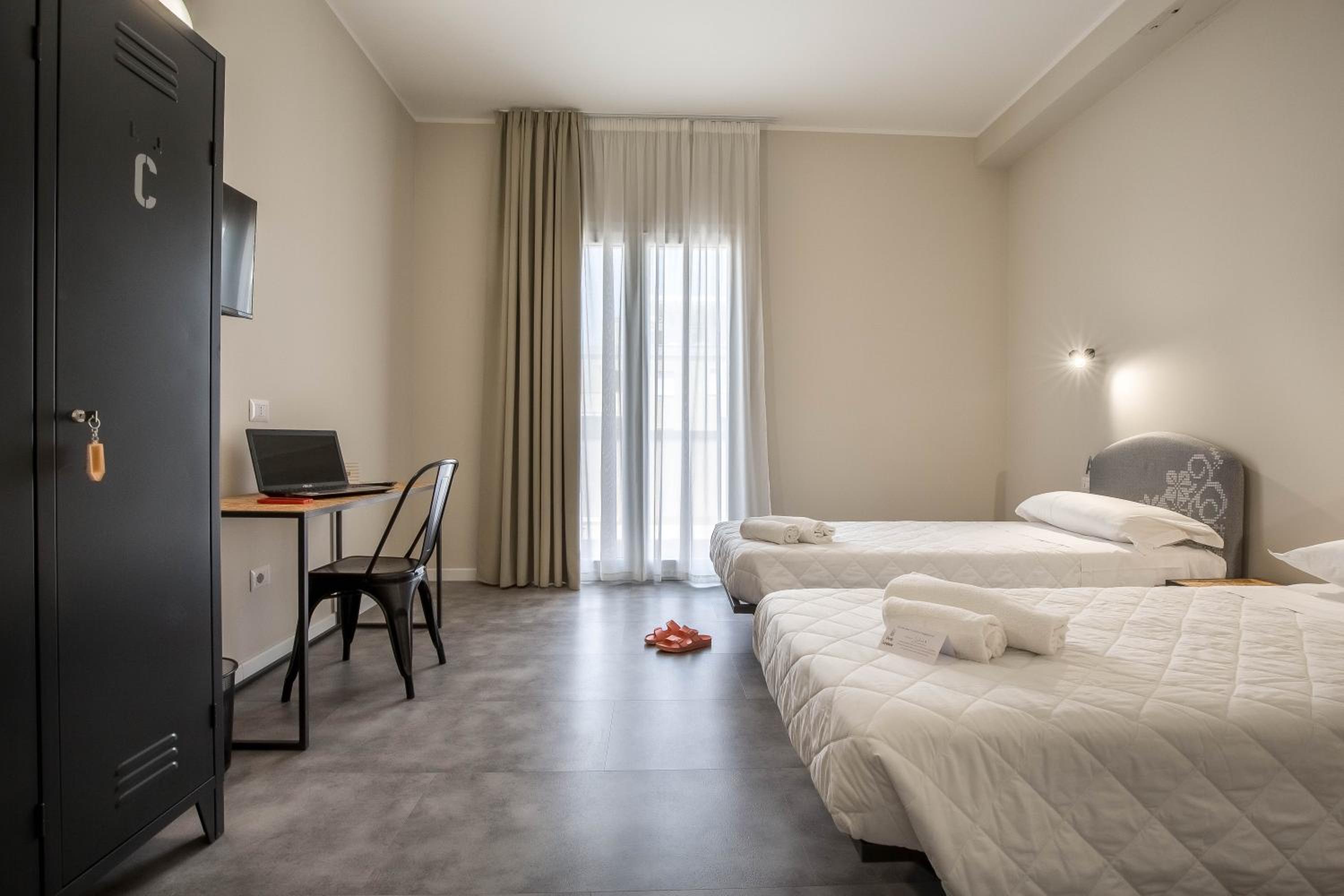Dreibettzimmer mit Balkon