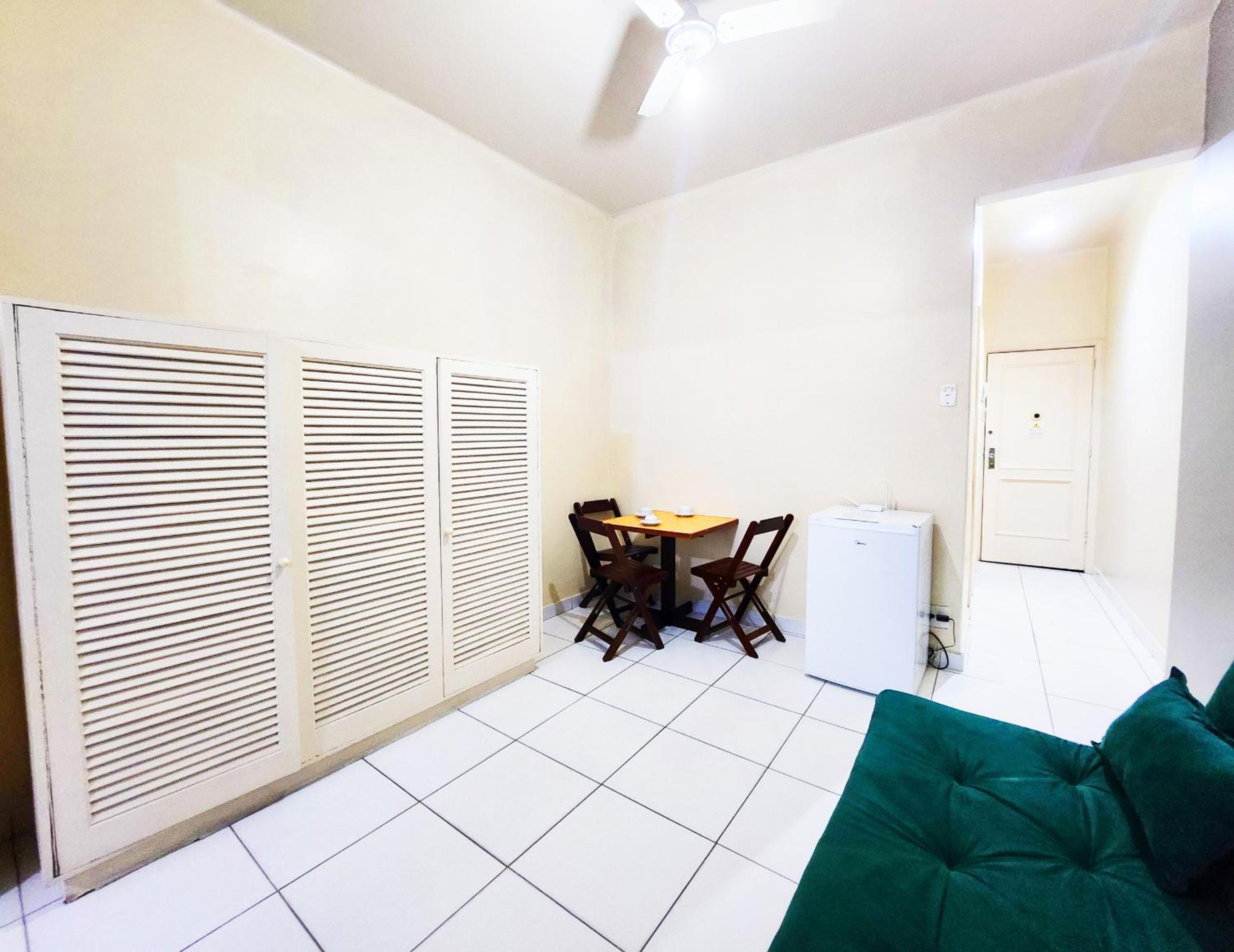 Apartment - Photo 32