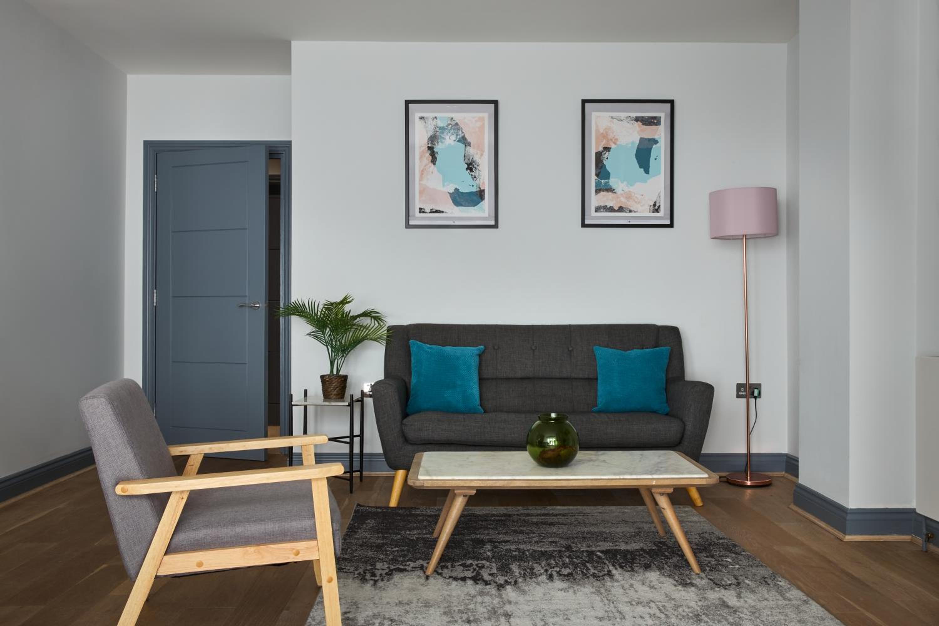 Apartment photo 2