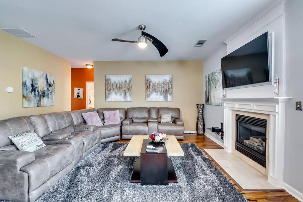 Three-Bedroom House photo 1