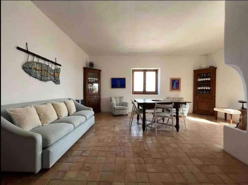 Two-Bedroom House photo 3