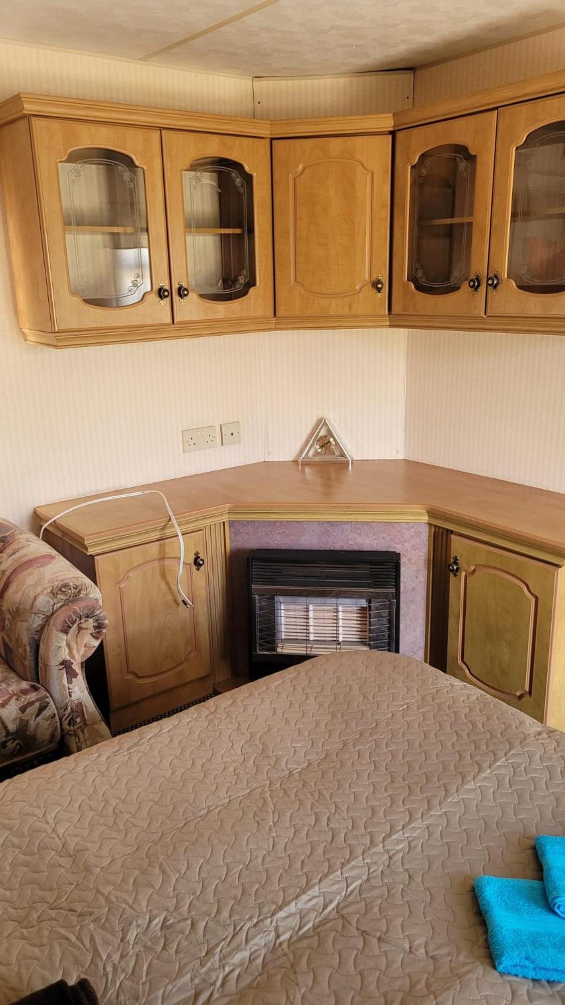 Family Room with Private Bathroom - Photo 4