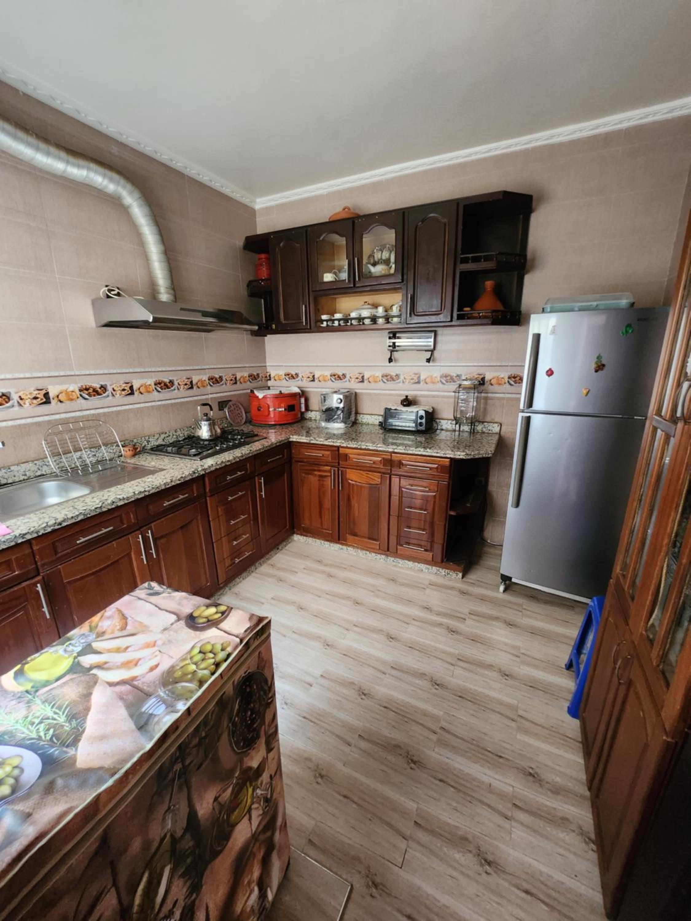 One-Bedroom Apartment - Photo 2