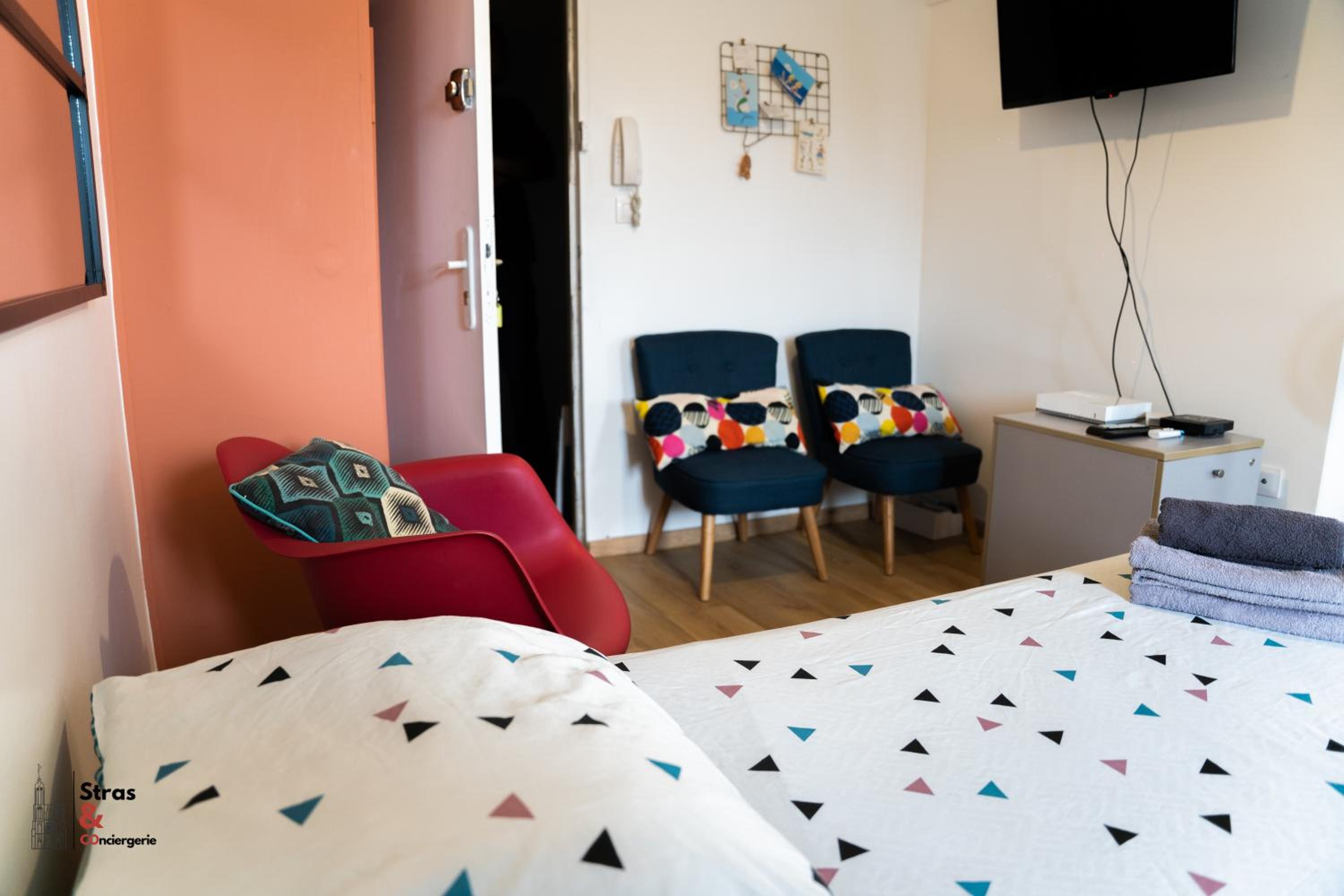 Apartment photo 2