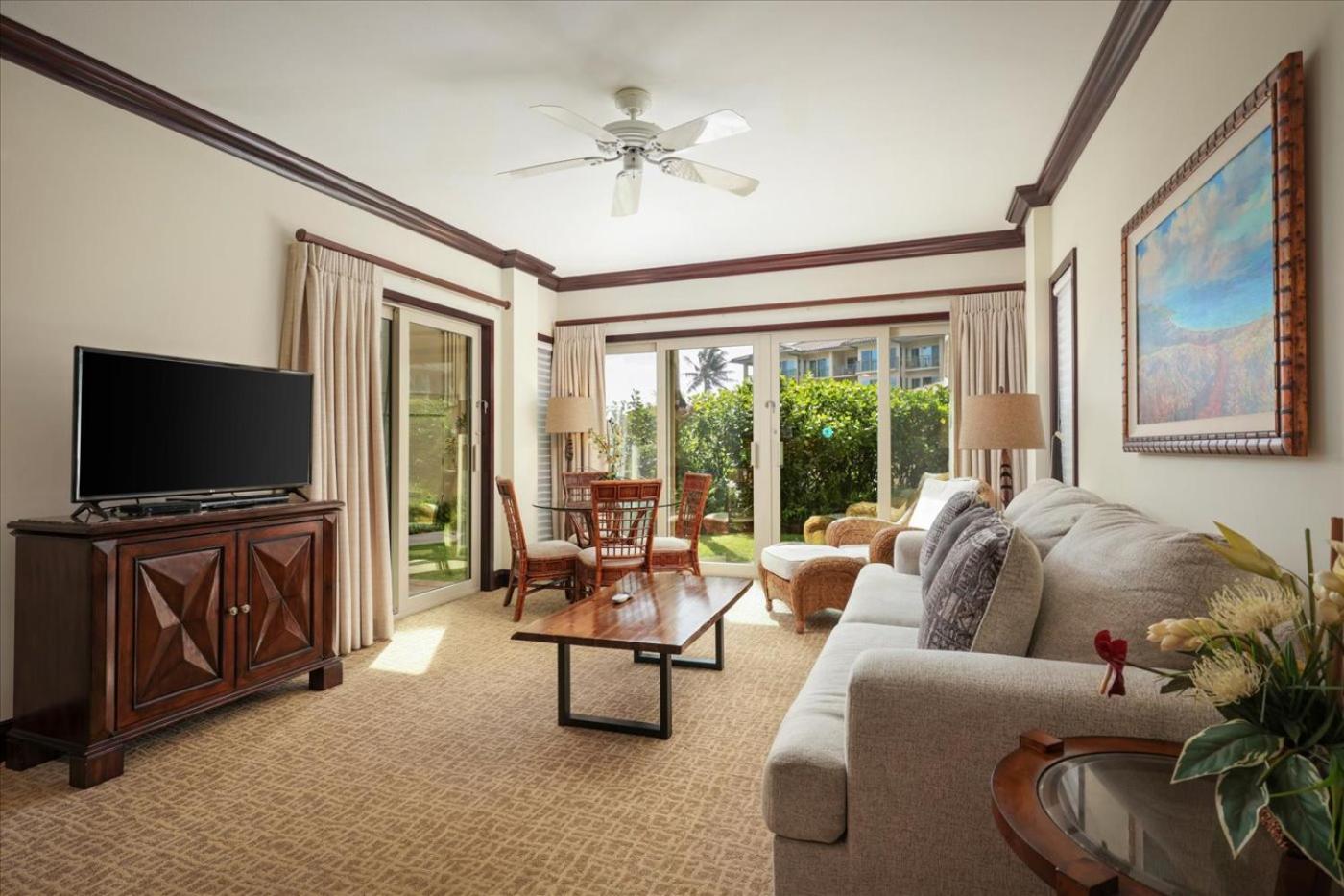 Unit B102 Courtyard View 2 Bedroom 3 Bath