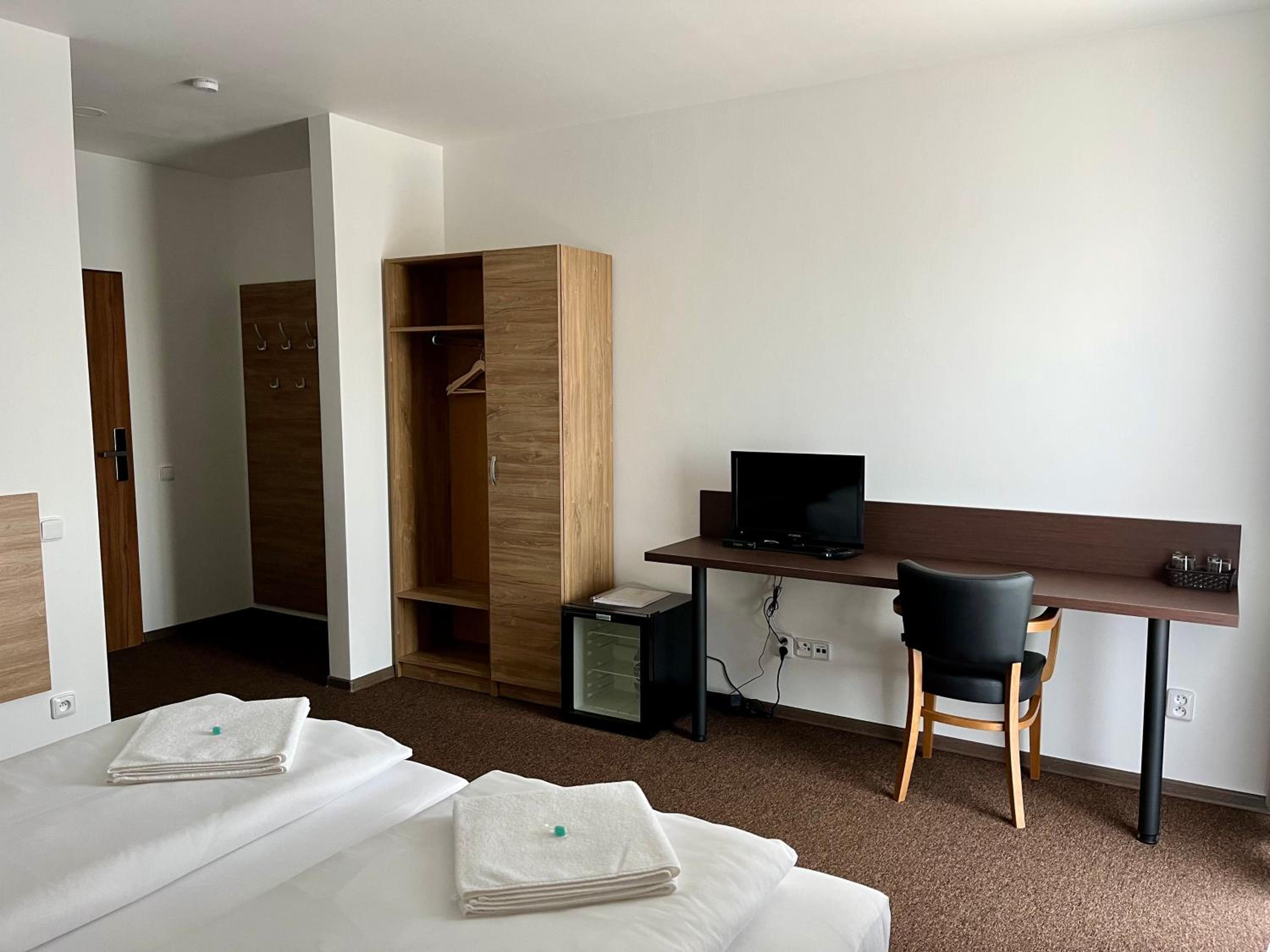 Standard Double Room photo 2